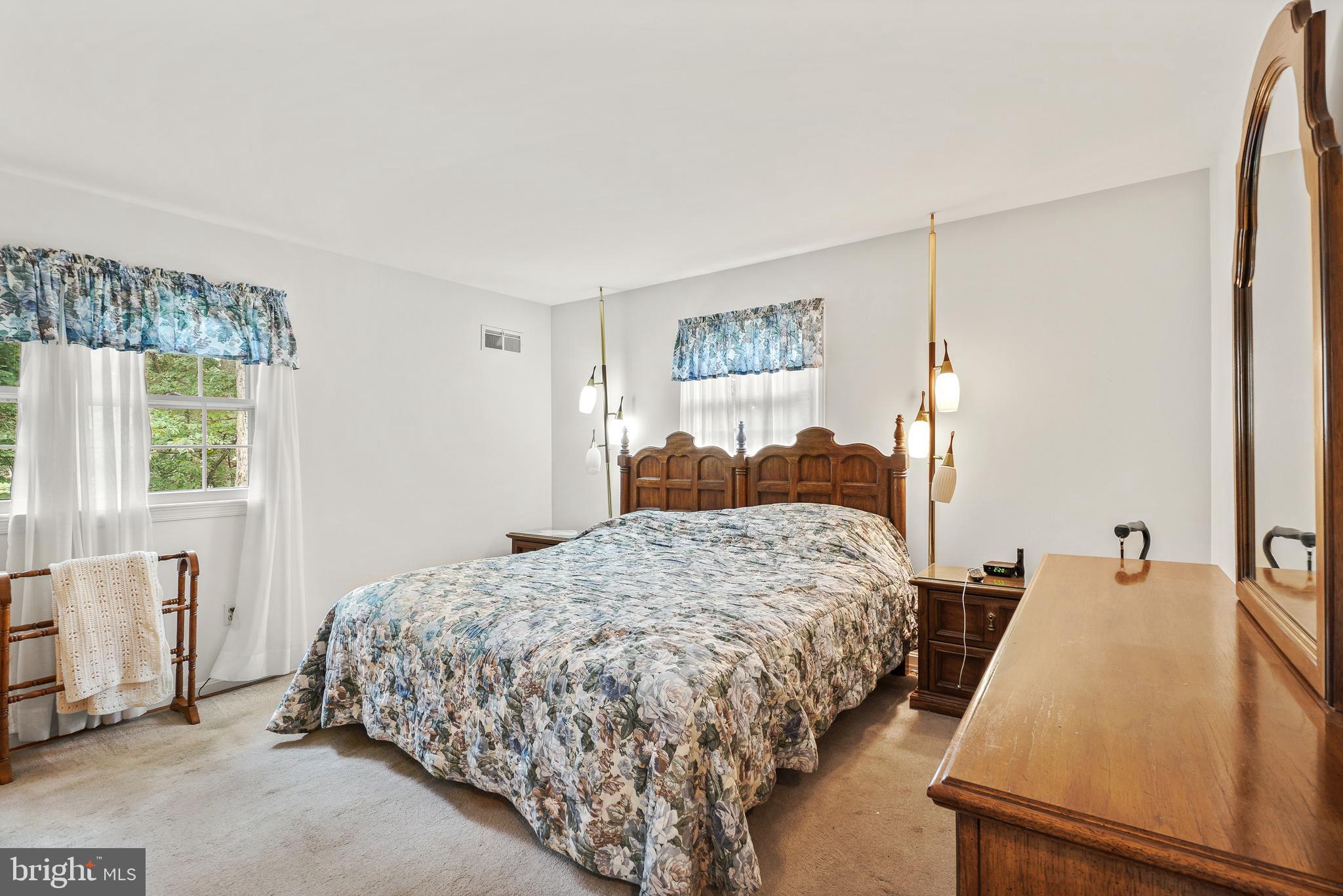 MILL CREEK TOWNE - Residential