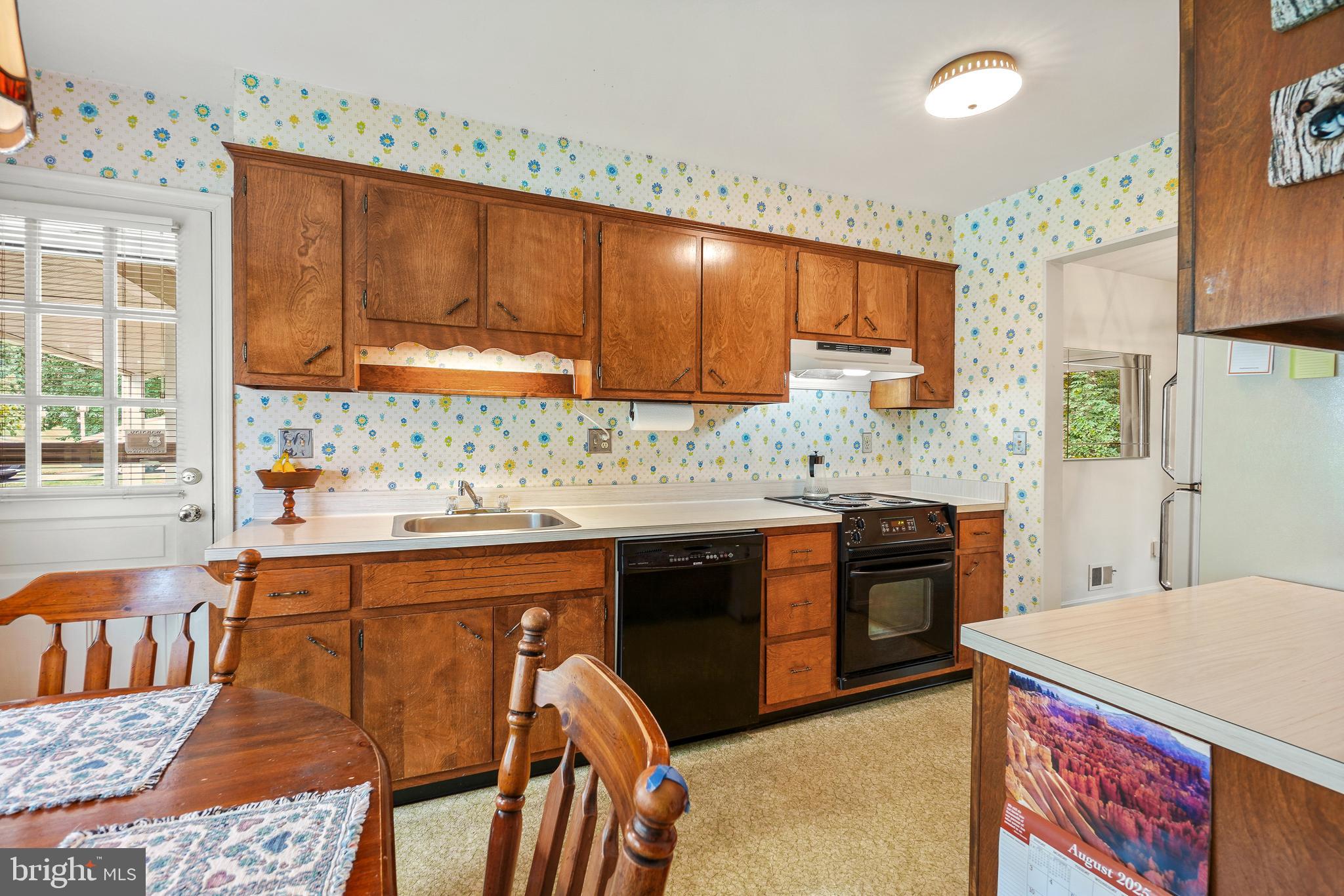 MILL CREEK TOWNE - Residential
