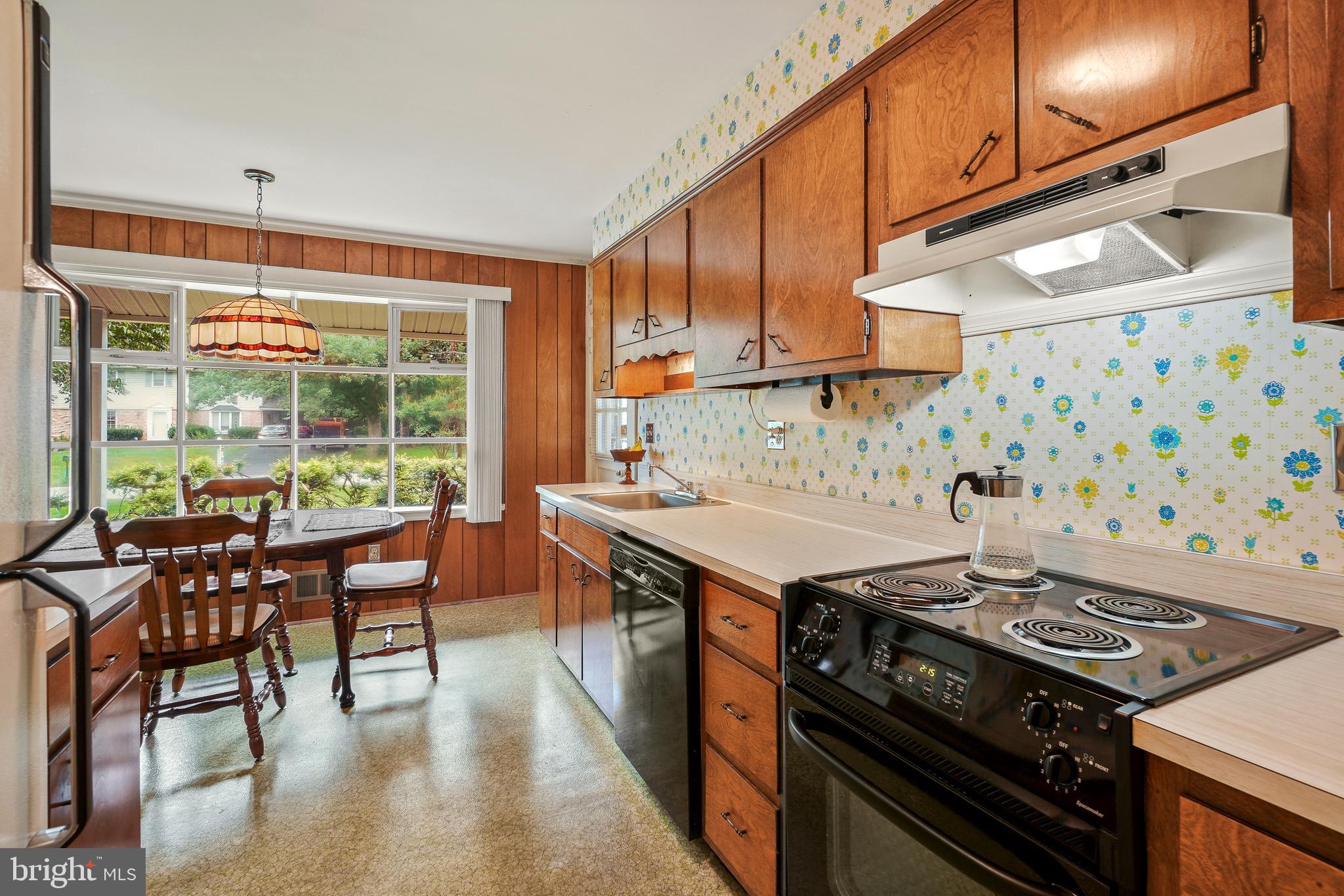 MILL CREEK TOWNE - Residential