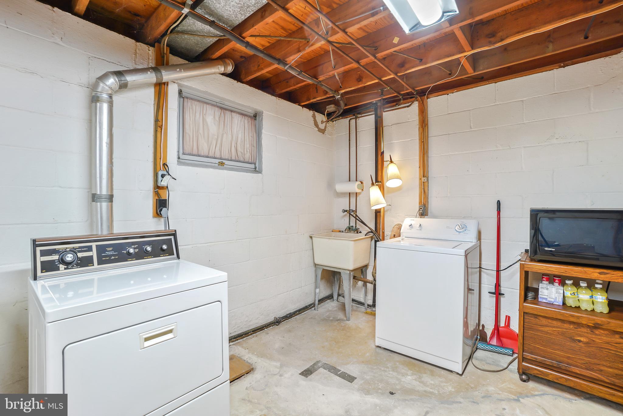 MILL CREEK TOWNE - Residential