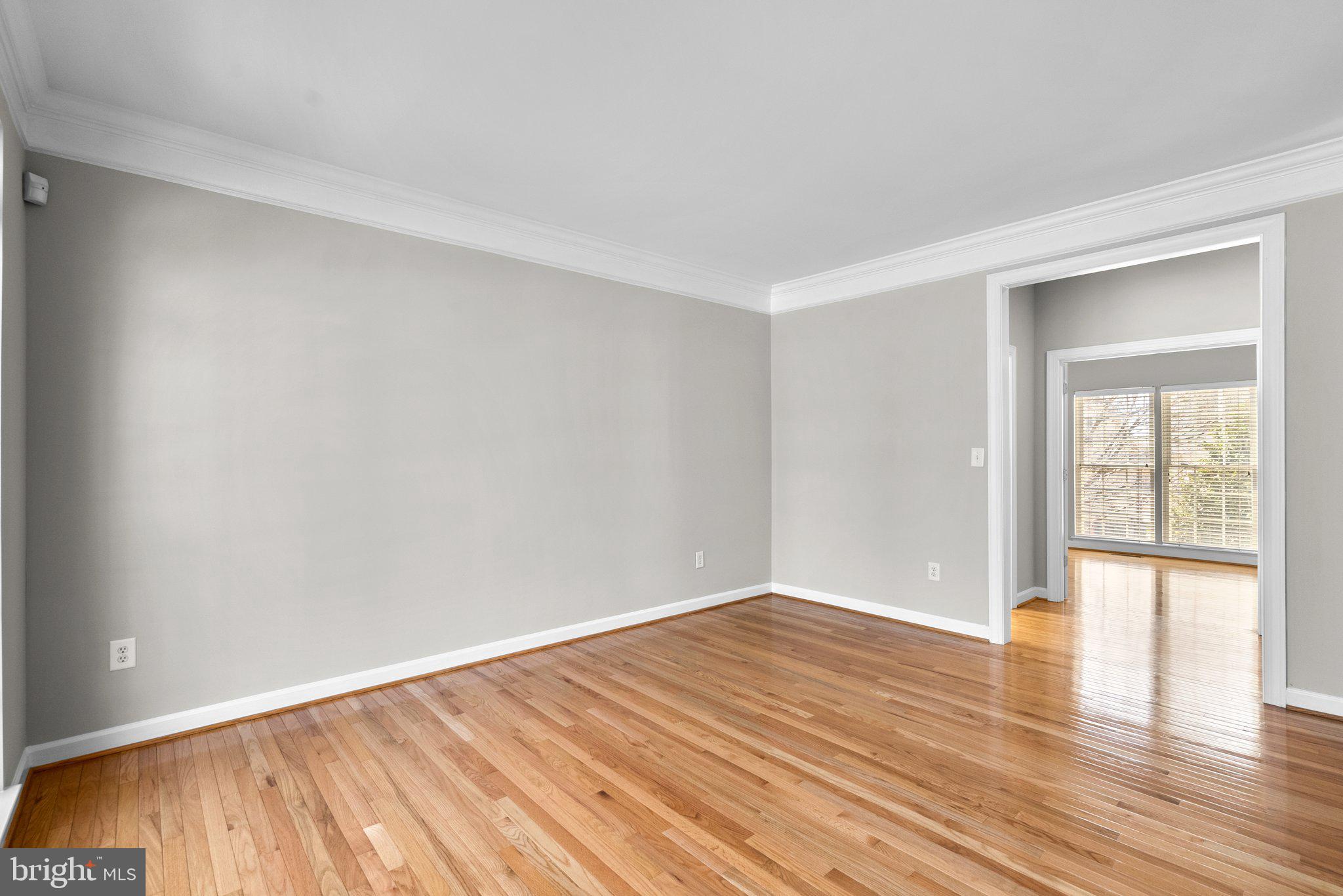KINGSVIEW VILLAGE - Residential