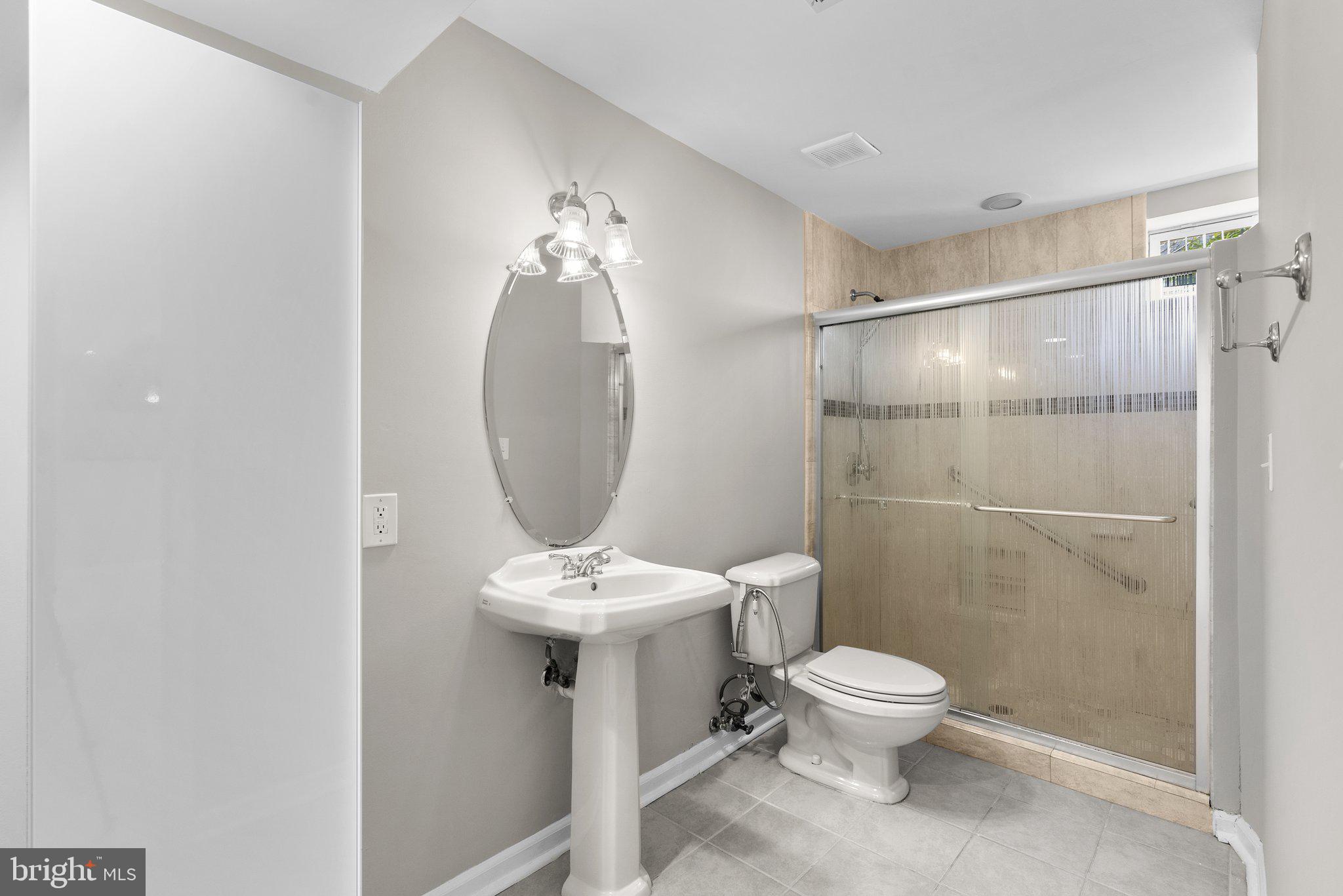 KINGSVIEW VILLAGE - Residential