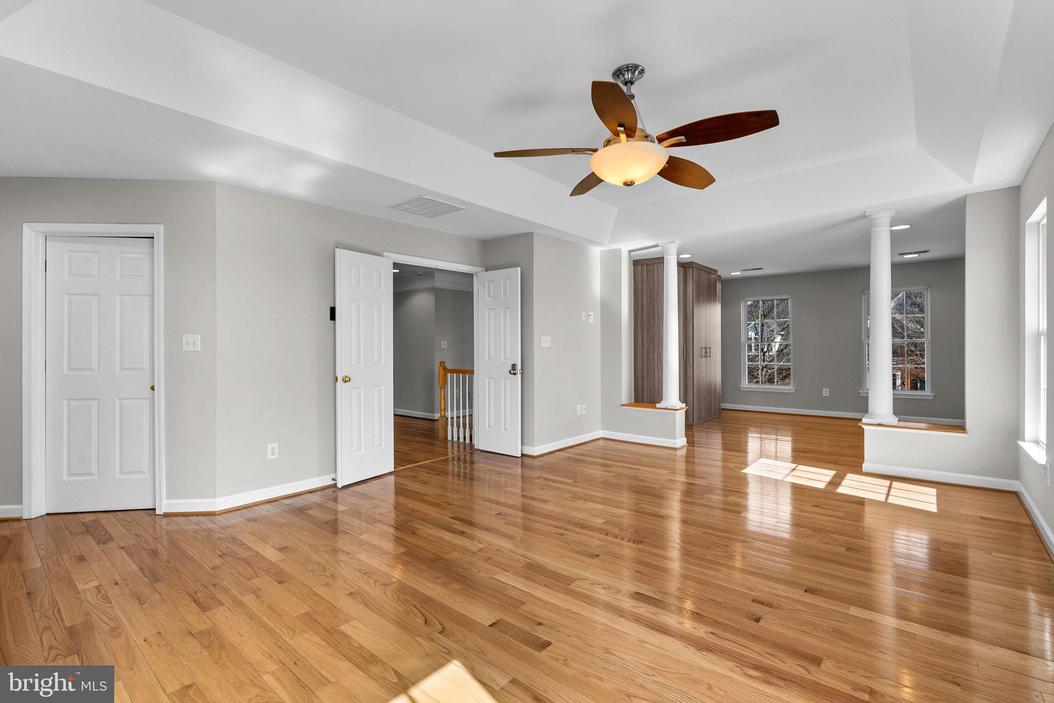 KINGSVIEW VILLAGE - Residential