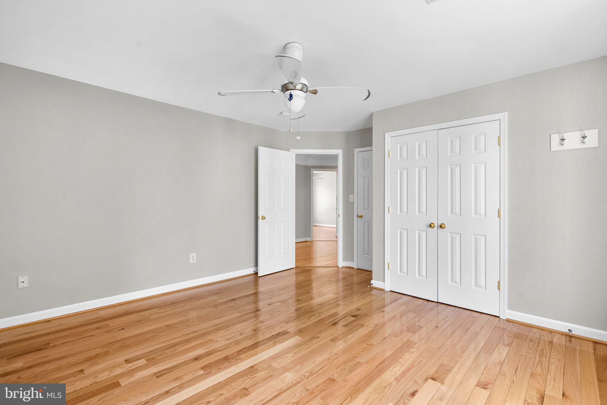 KINGSVIEW VILLAGE - Residential