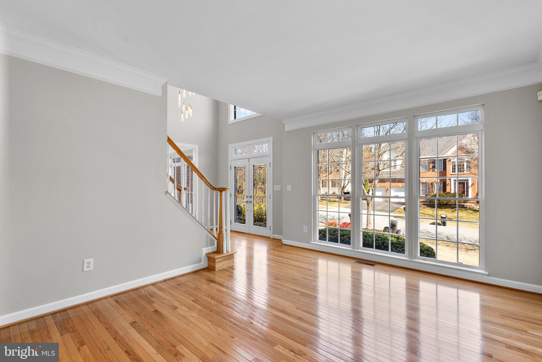 KINGSVIEW VILLAGE - Residential