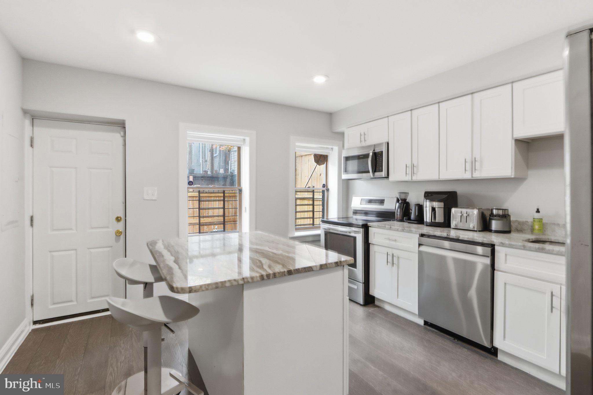 WASHINGTON VILLAGE - Residential