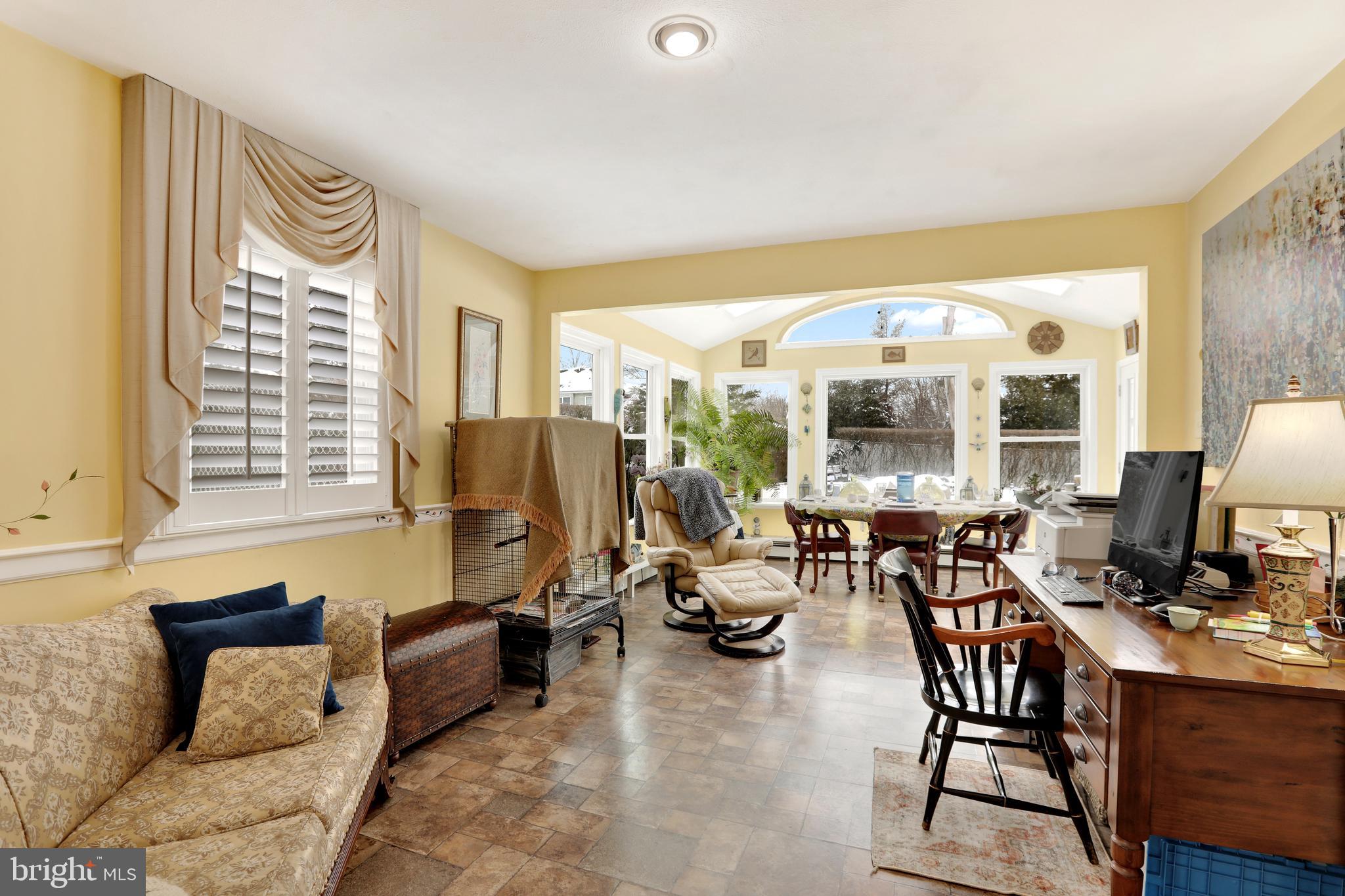 EDGEWOOD PARK - Residential