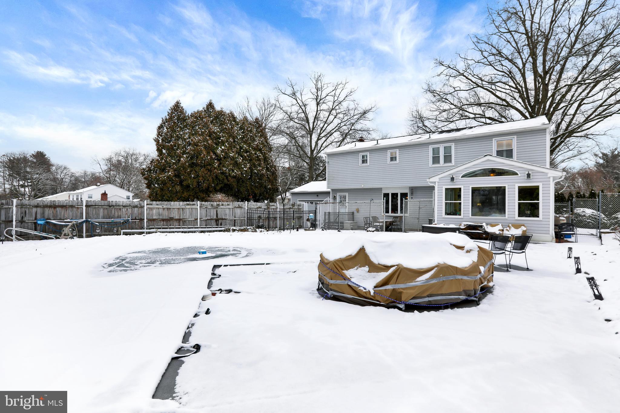 EDGEWOOD PARK - Residential
