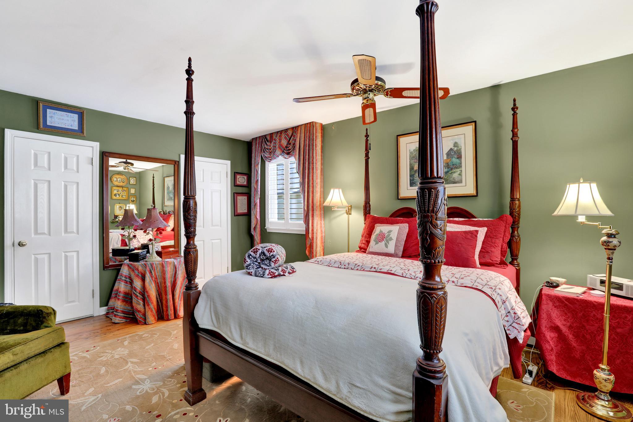 EDGEWOOD PARK - Residential