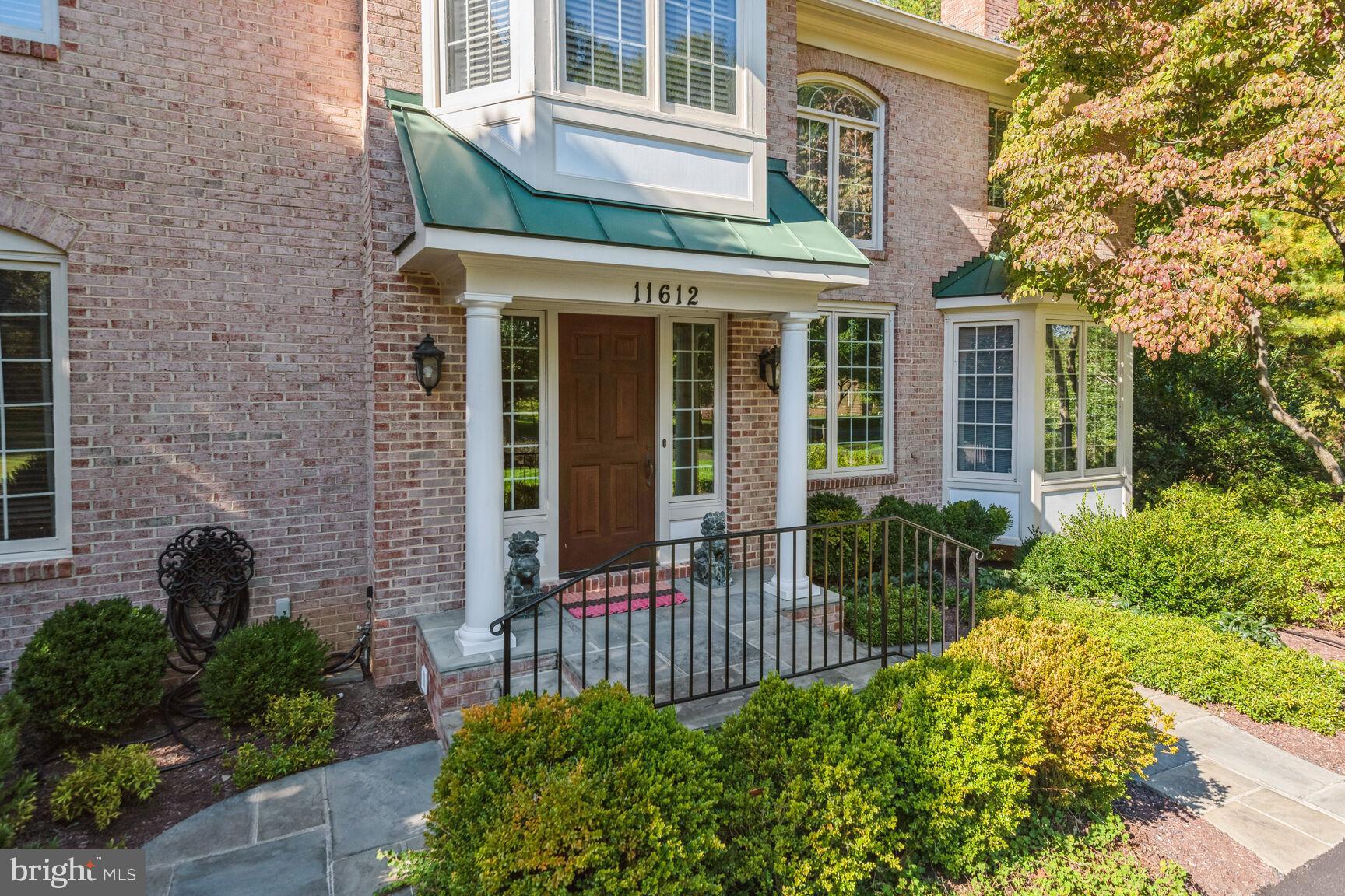 SADDLE RIDGE - Residential