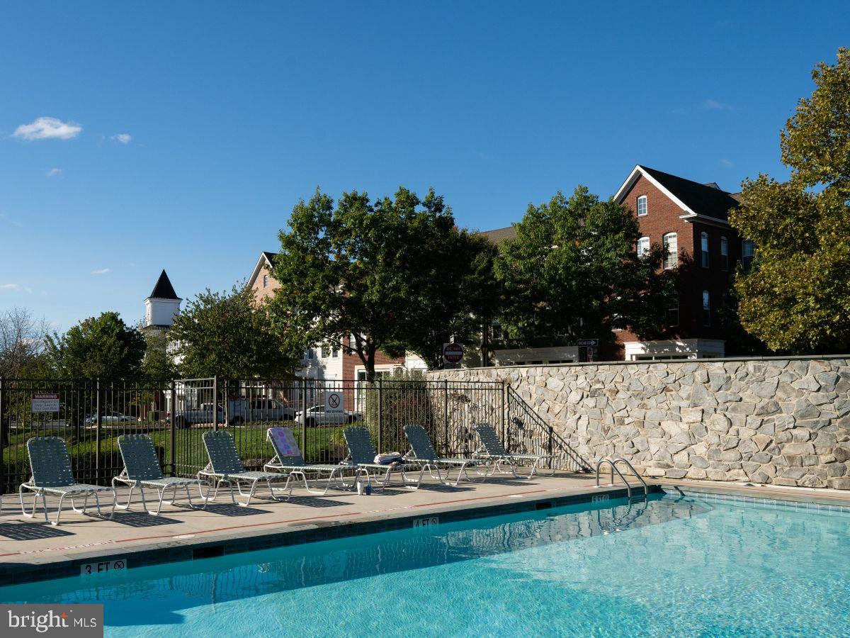 FLORIN HILL - Residential