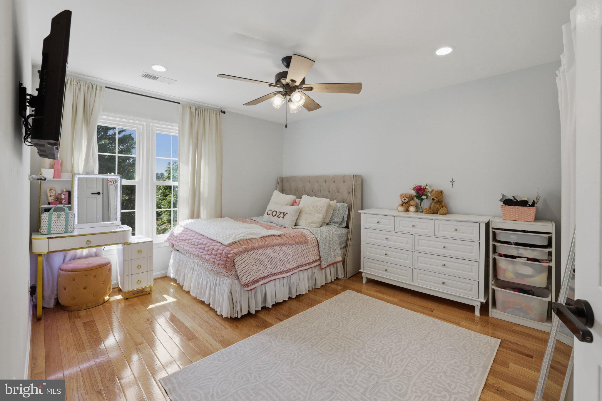 BEVERLY MANOR - Residential