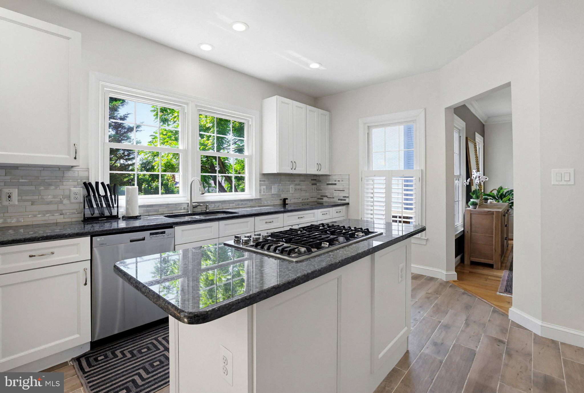 BEVERLY MANOR - Residential