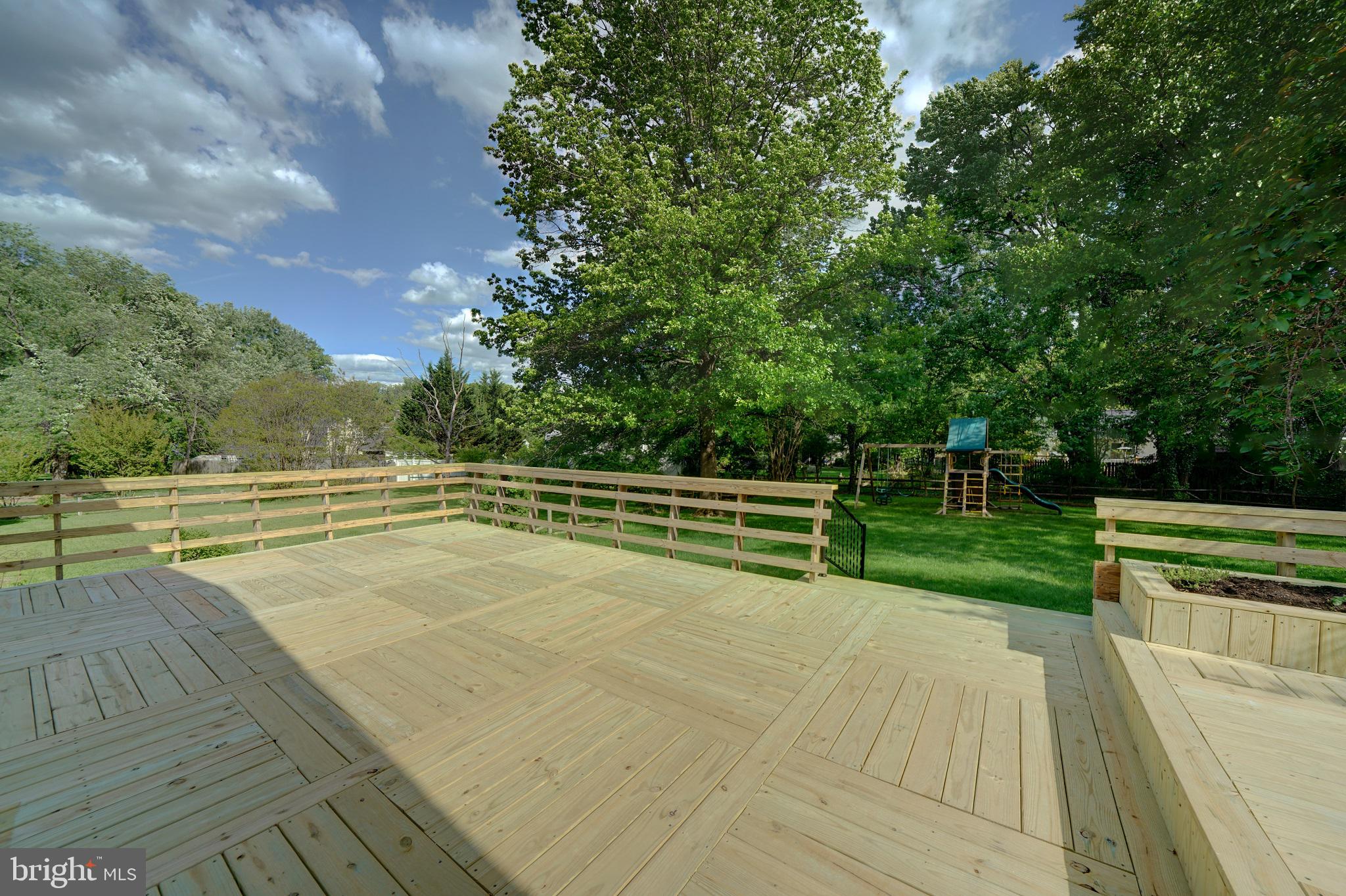 BOND MILL PARK - Residential