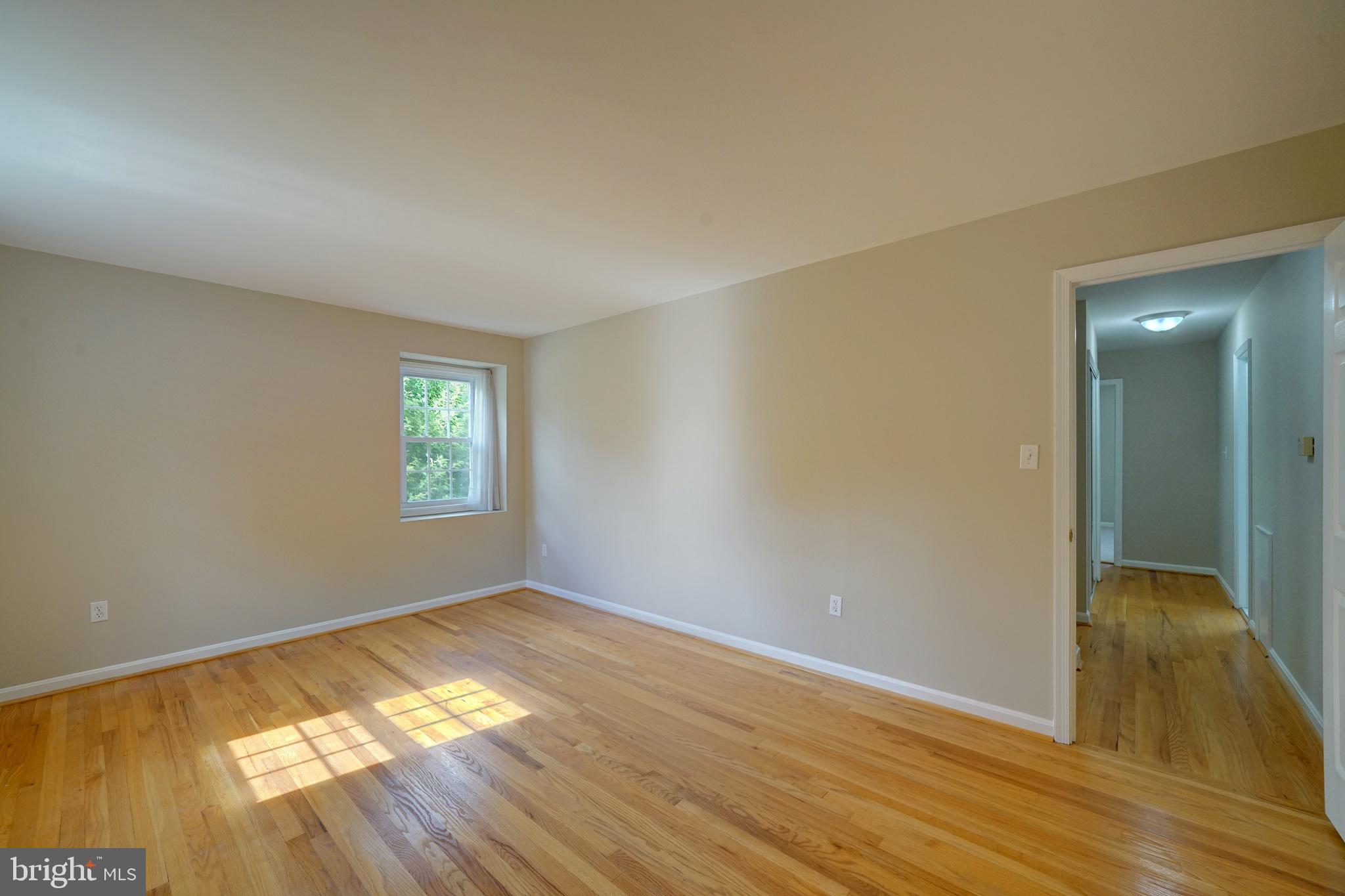 BOND MILL PARK - Residential