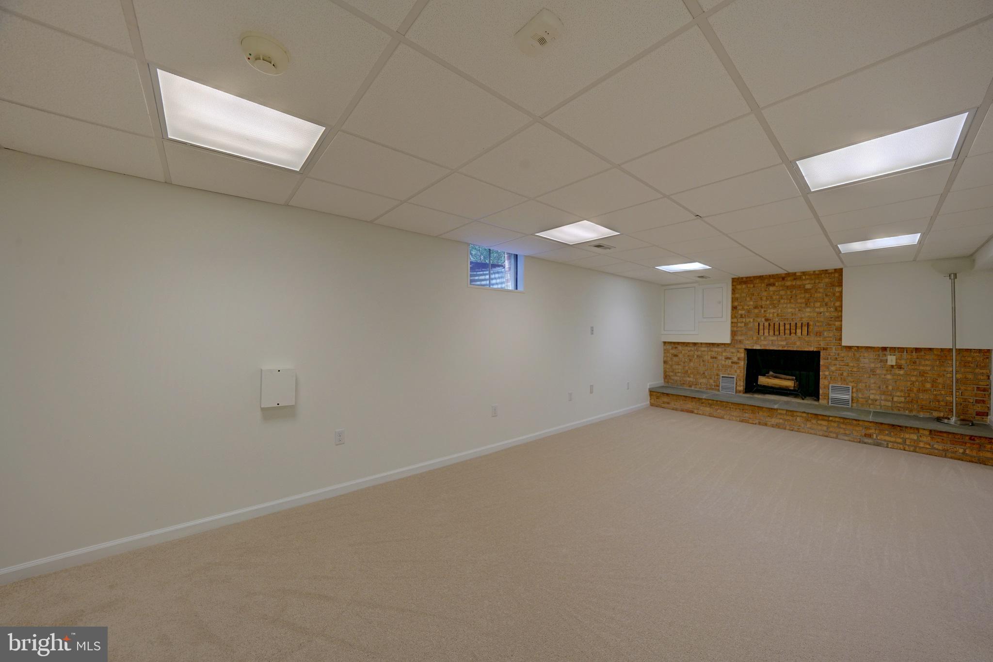 BOND MILL PARK - Residential