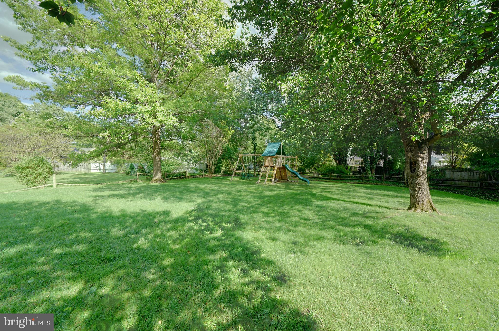 BOND MILL PARK - Residential