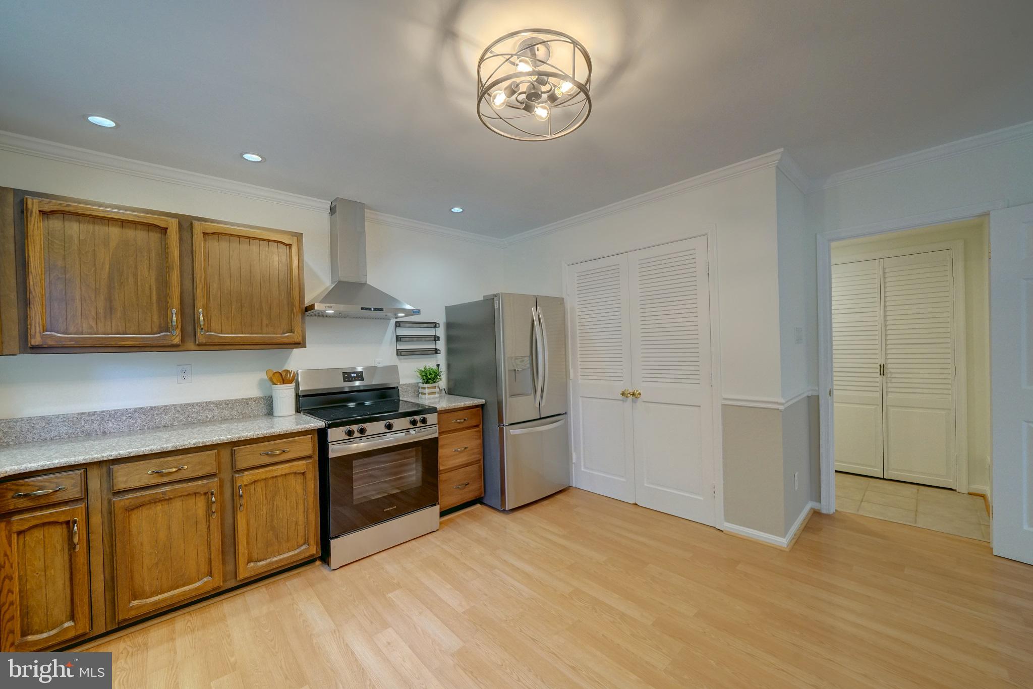 BOND MILL PARK - Residential