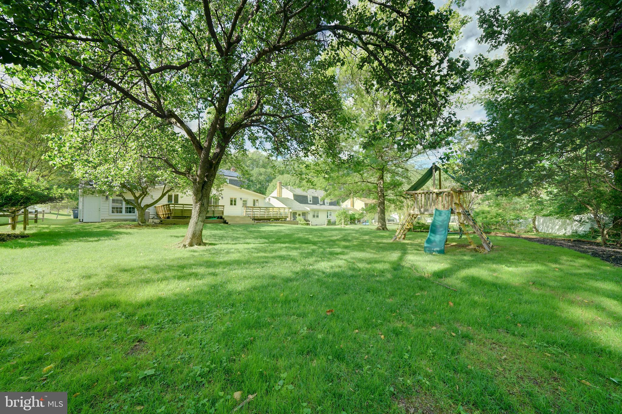BOND MILL PARK - Residential
