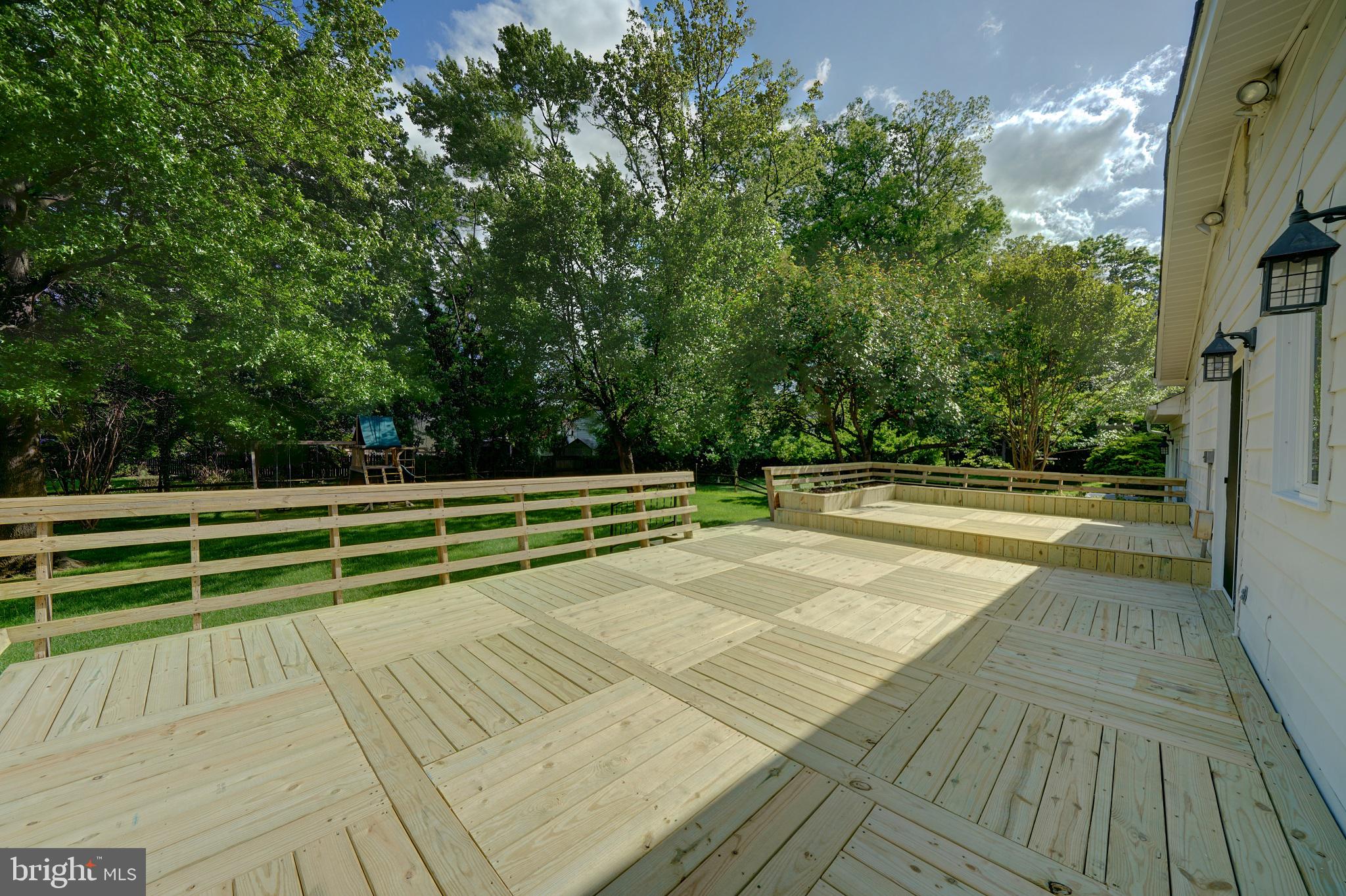 BOND MILL PARK - Residential