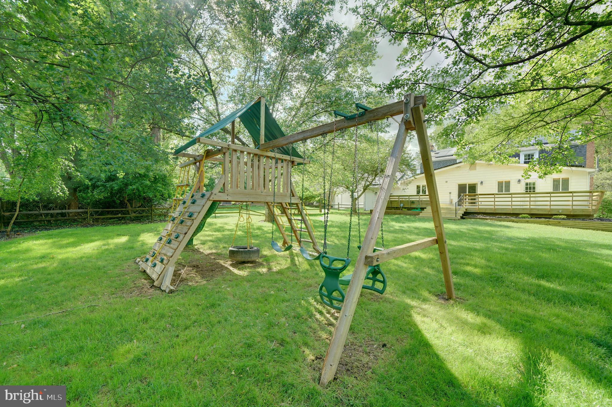 BOND MILL PARK - Residential