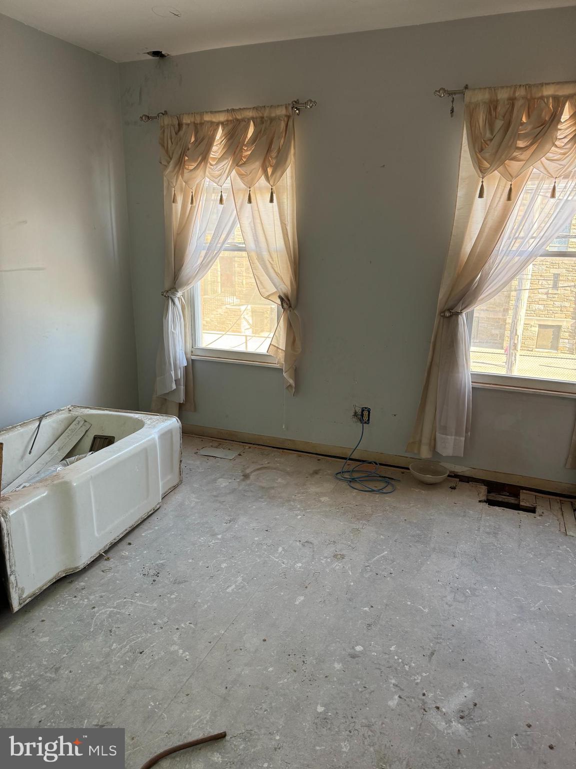 PORT RICHMOND - Residential
