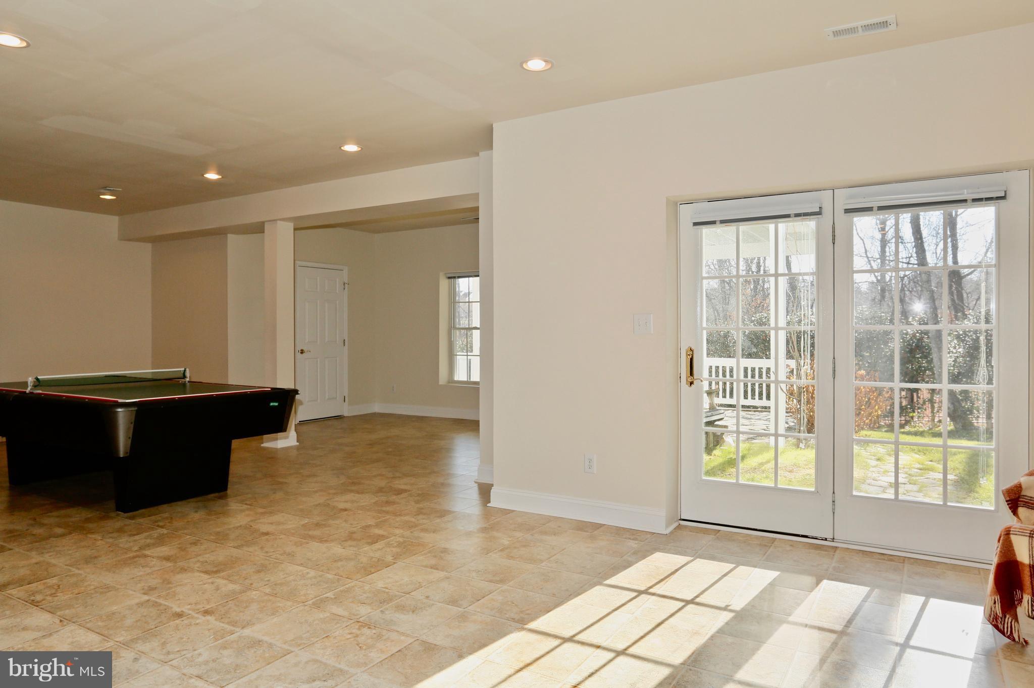 PINEY GLEN VILLAGE - Residential
