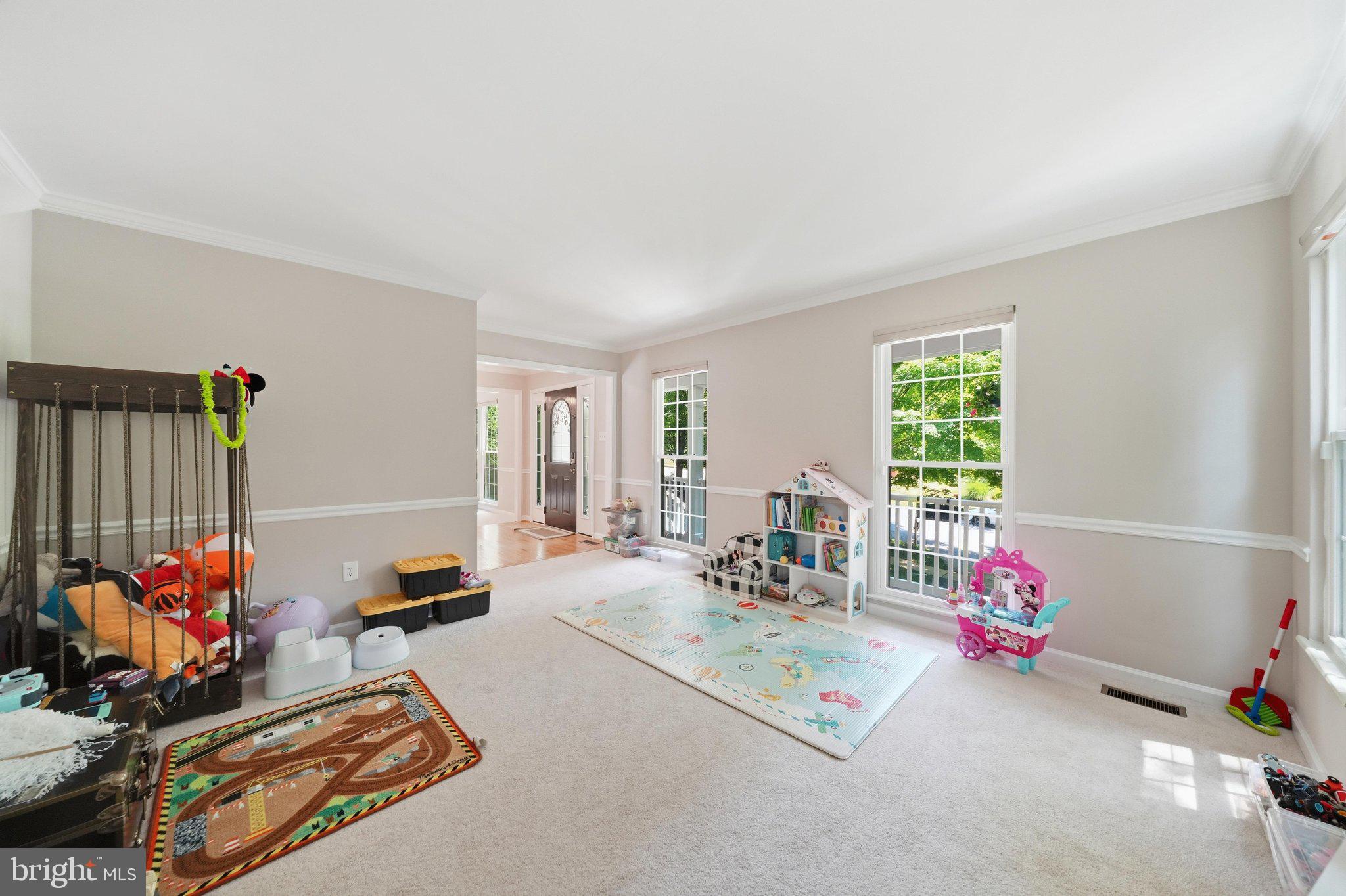 KINGSVIEW RIDGE - Residential