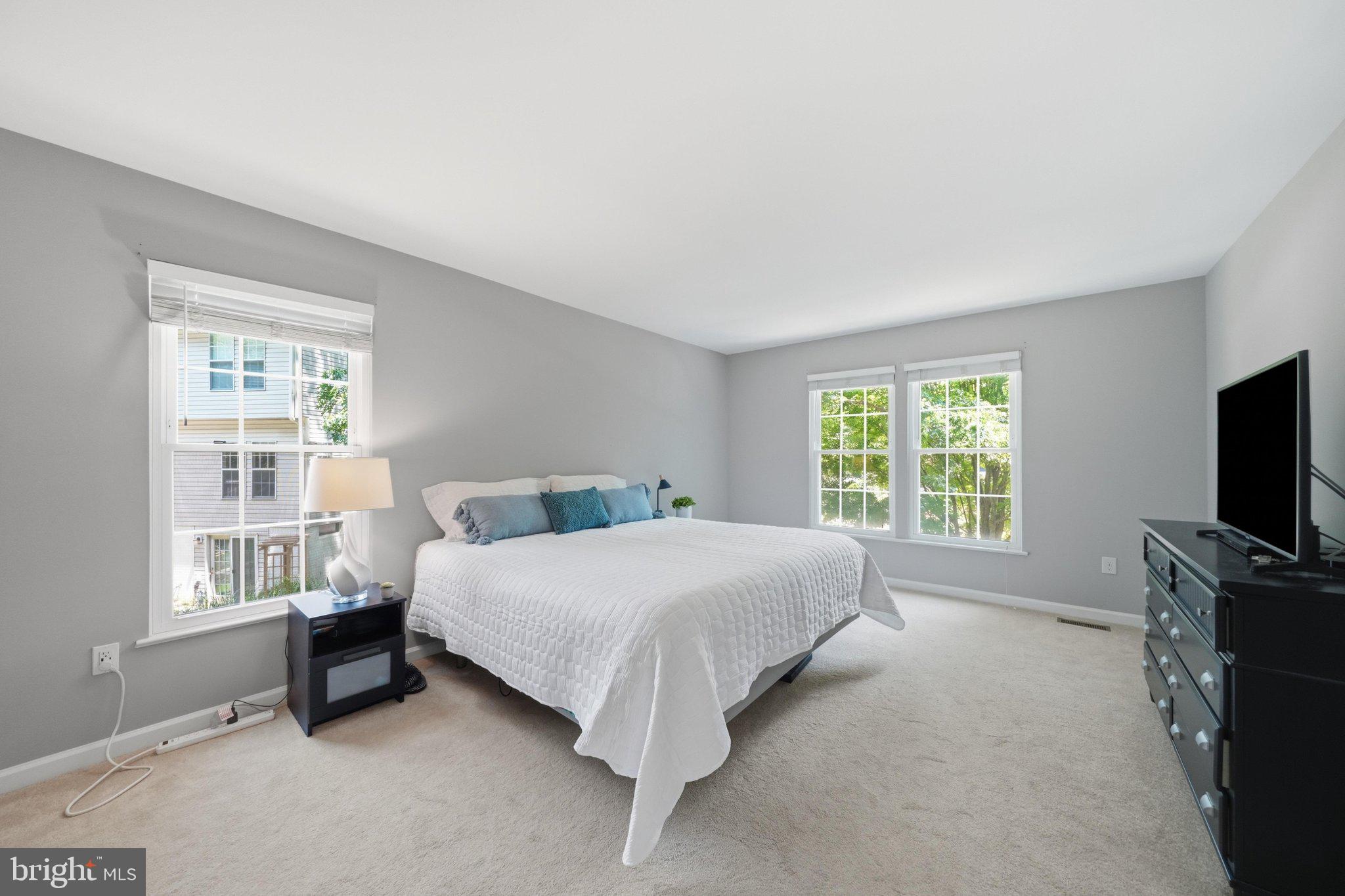 KINGSVIEW RIDGE - Residential