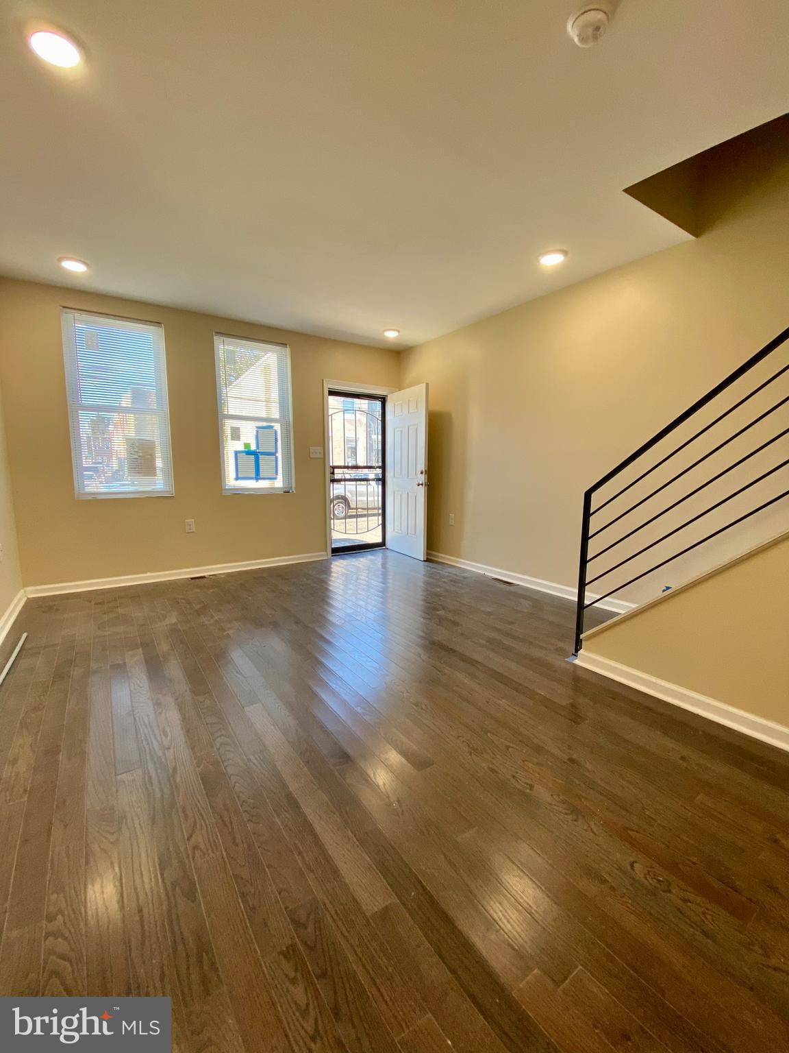 KENSINGTON - Residential