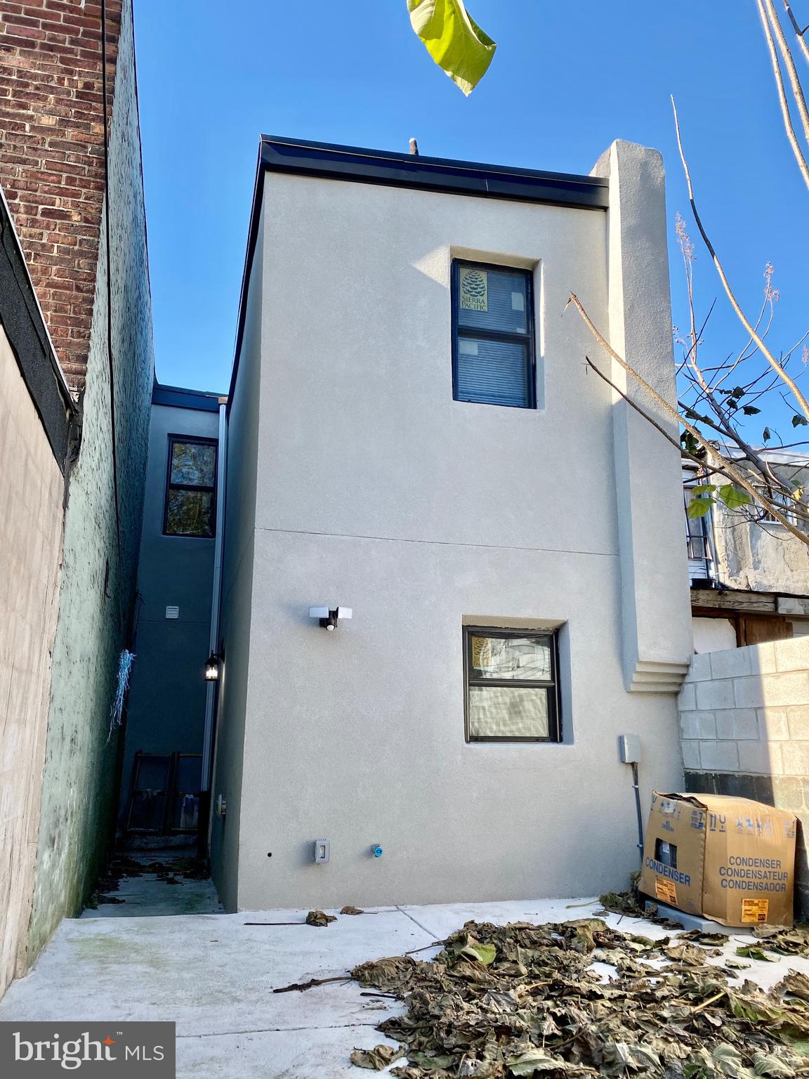 KENSINGTON - Residential
