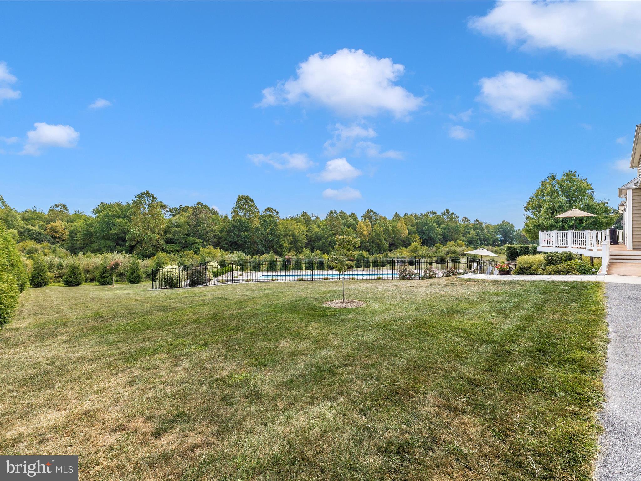 CAROLINES CROSSING - Residential