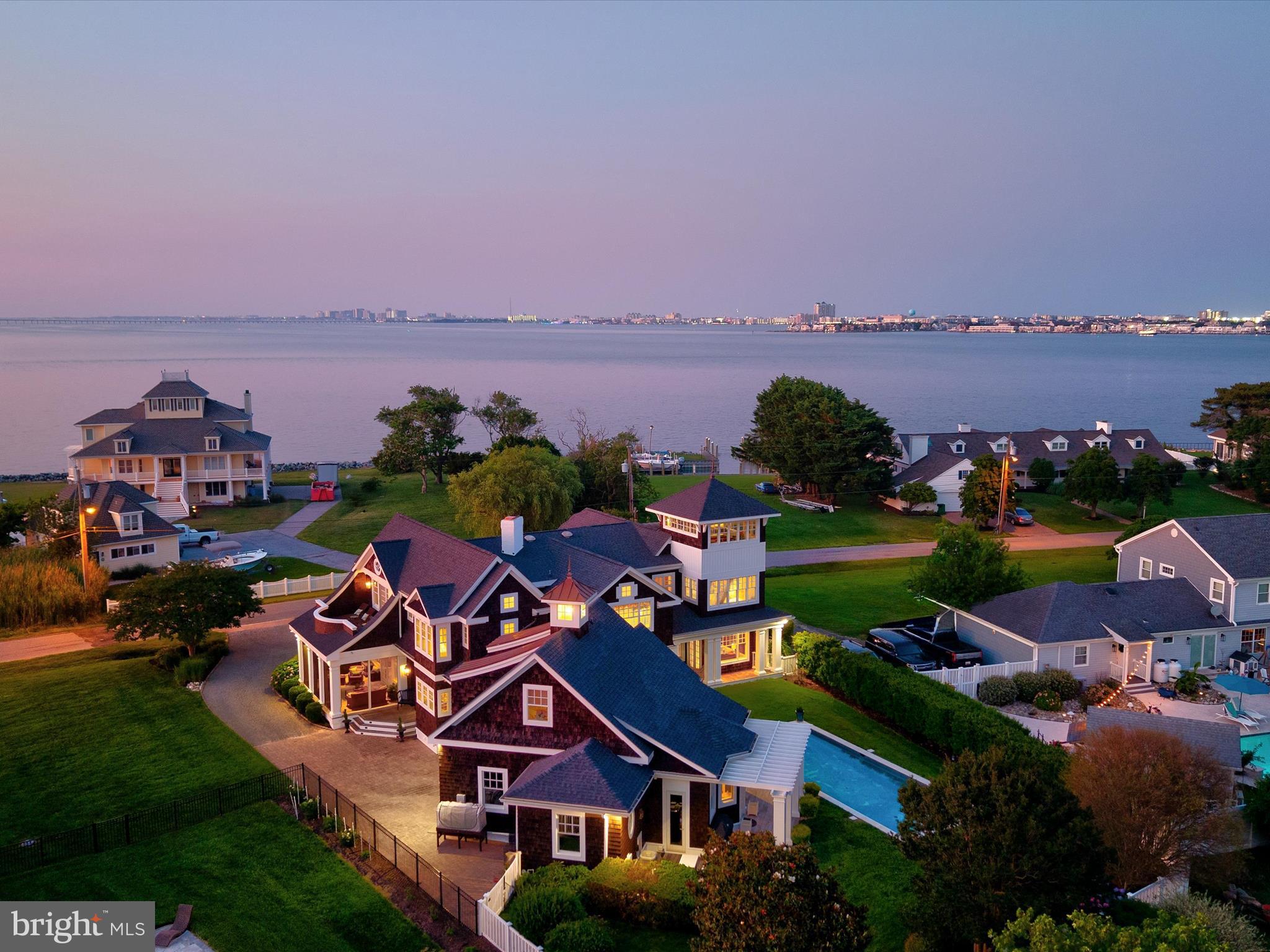 CAPTAINS HILL - Residential