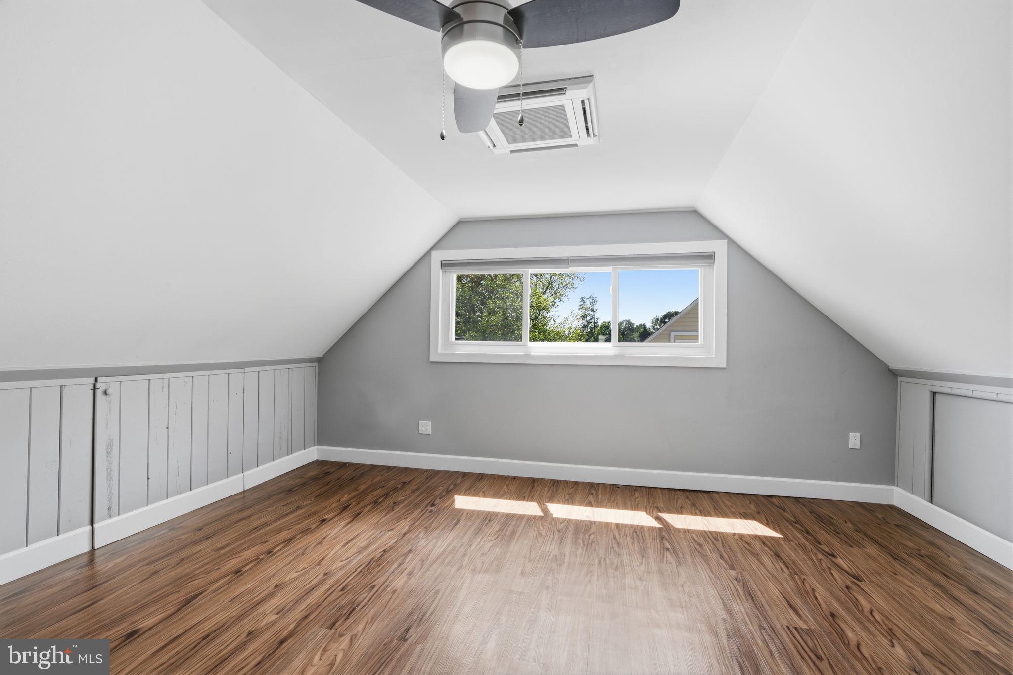 VERMILION HILL - Residential