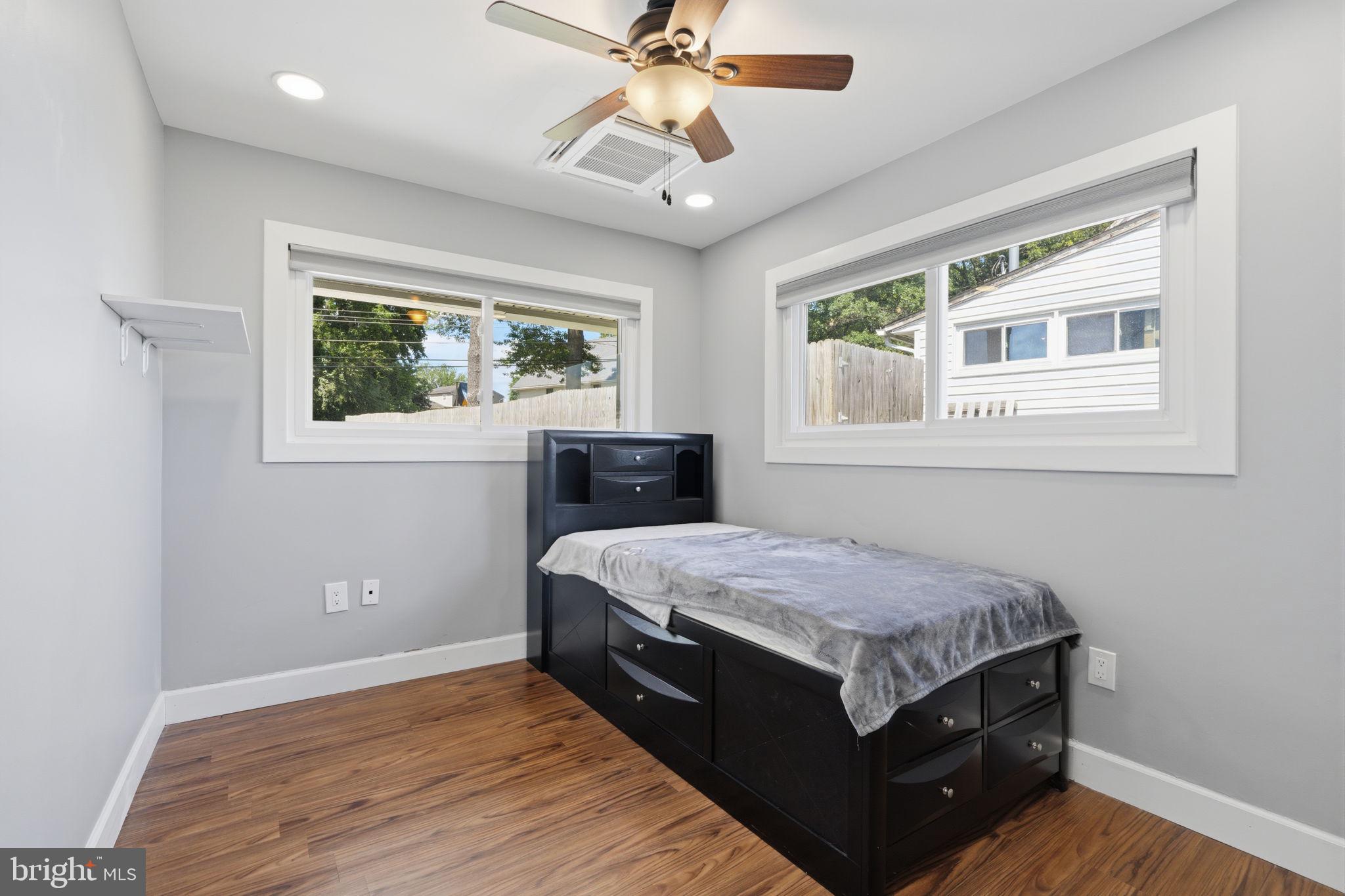 VERMILION HILL - Residential