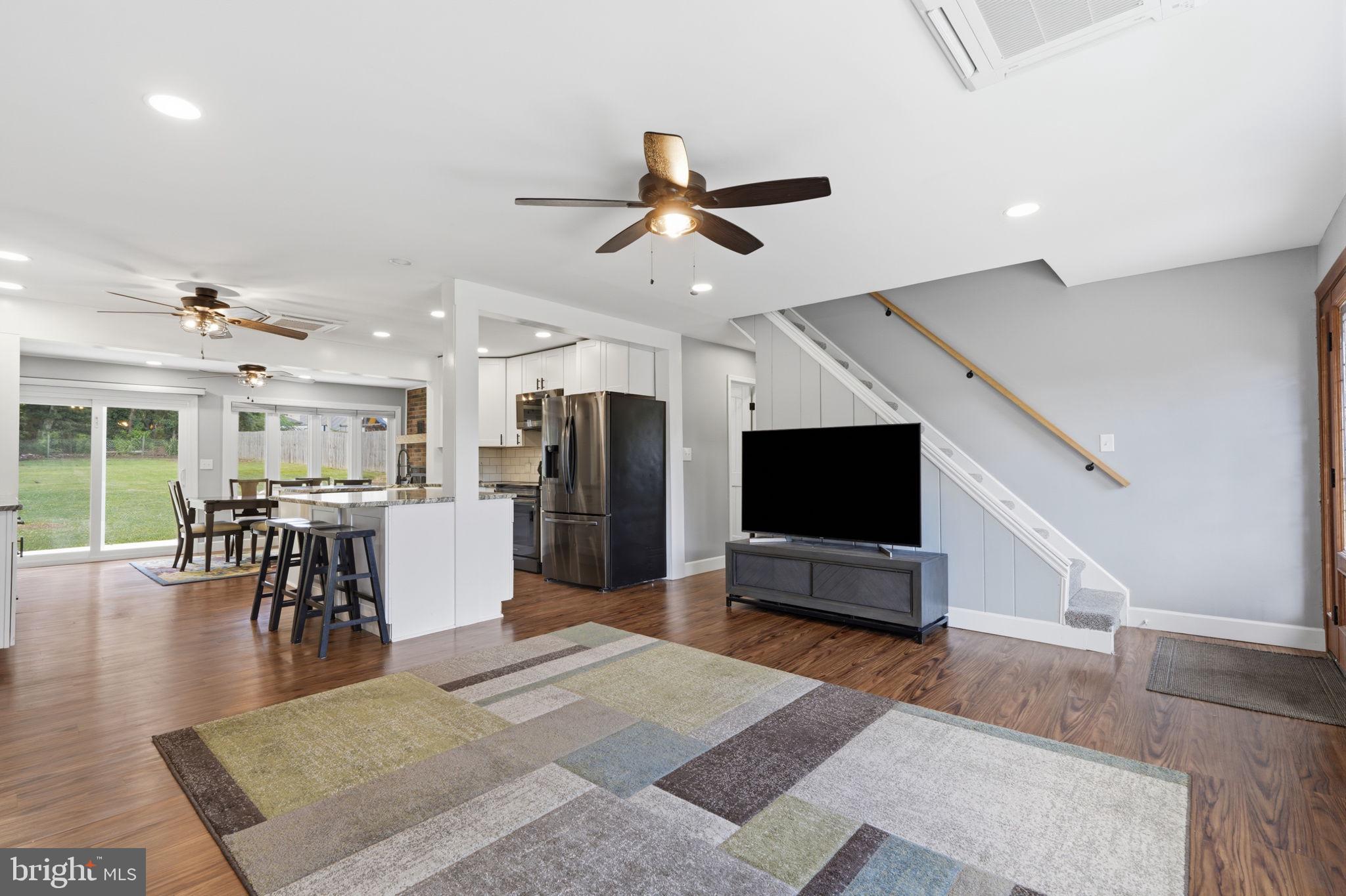 VERMILION HILL - Residential