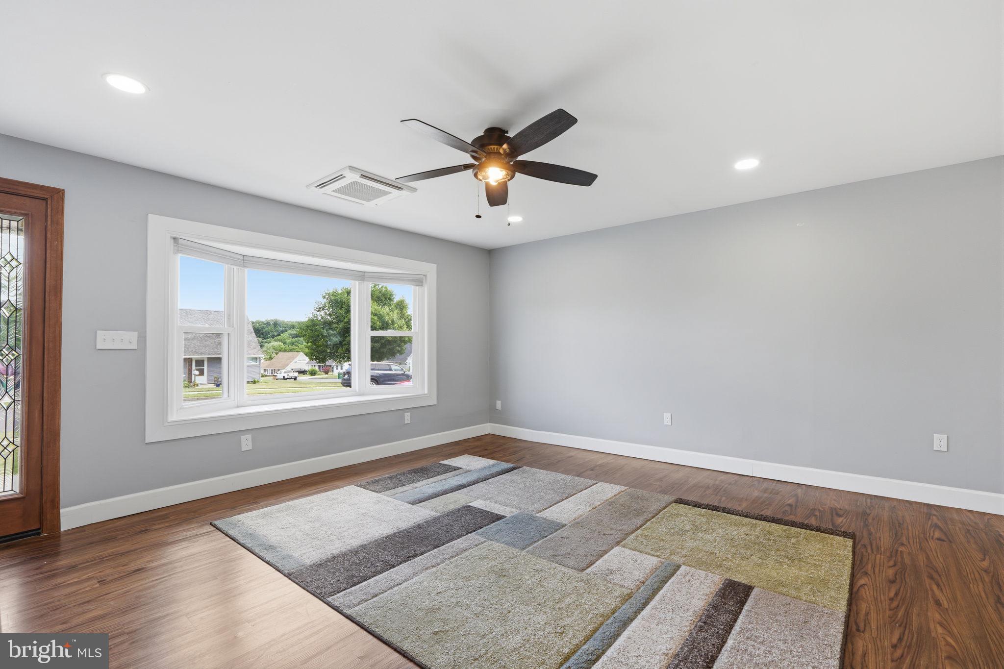 VERMILION HILL - Residential