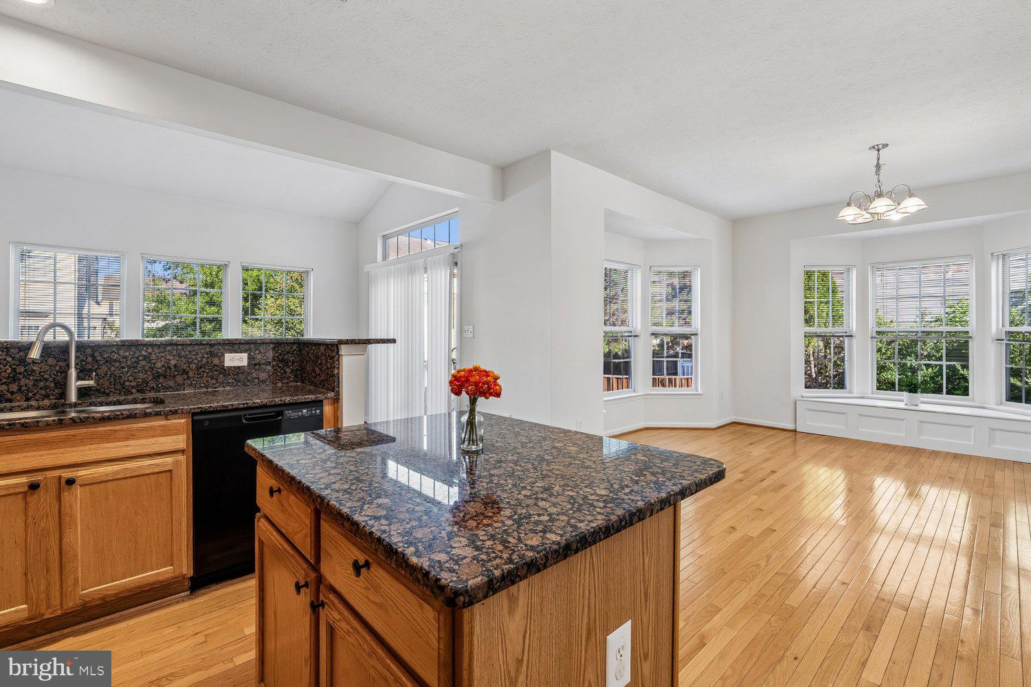 SEVEN OAKS - Residential