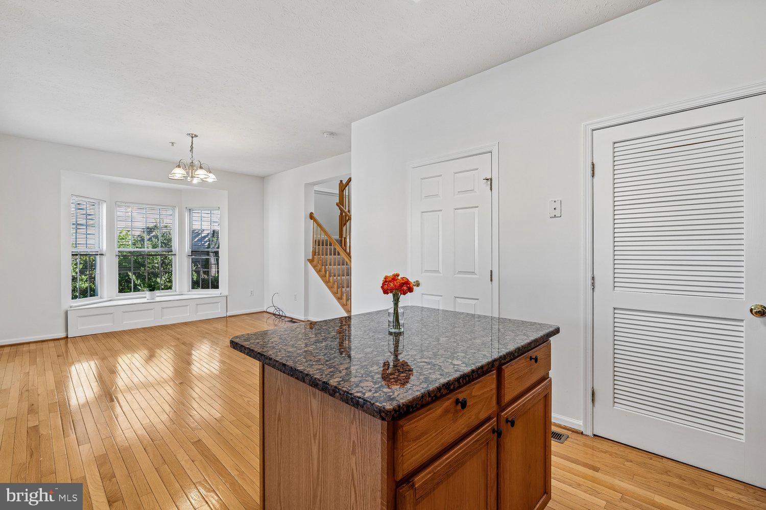 SEVEN OAKS - Residential