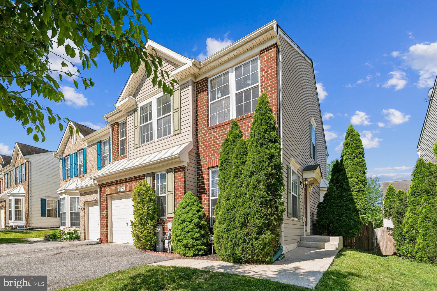 SEVEN OAKS - Residential