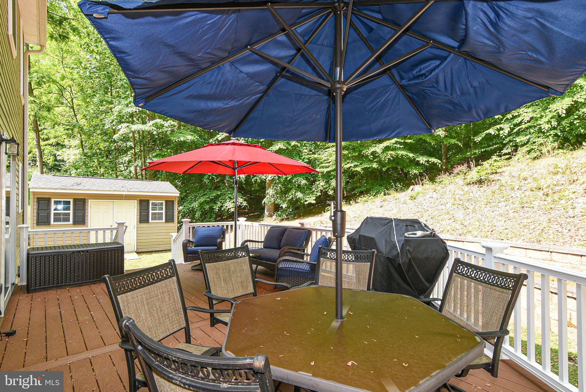 PRESIDENTIAL LAKES - Residential