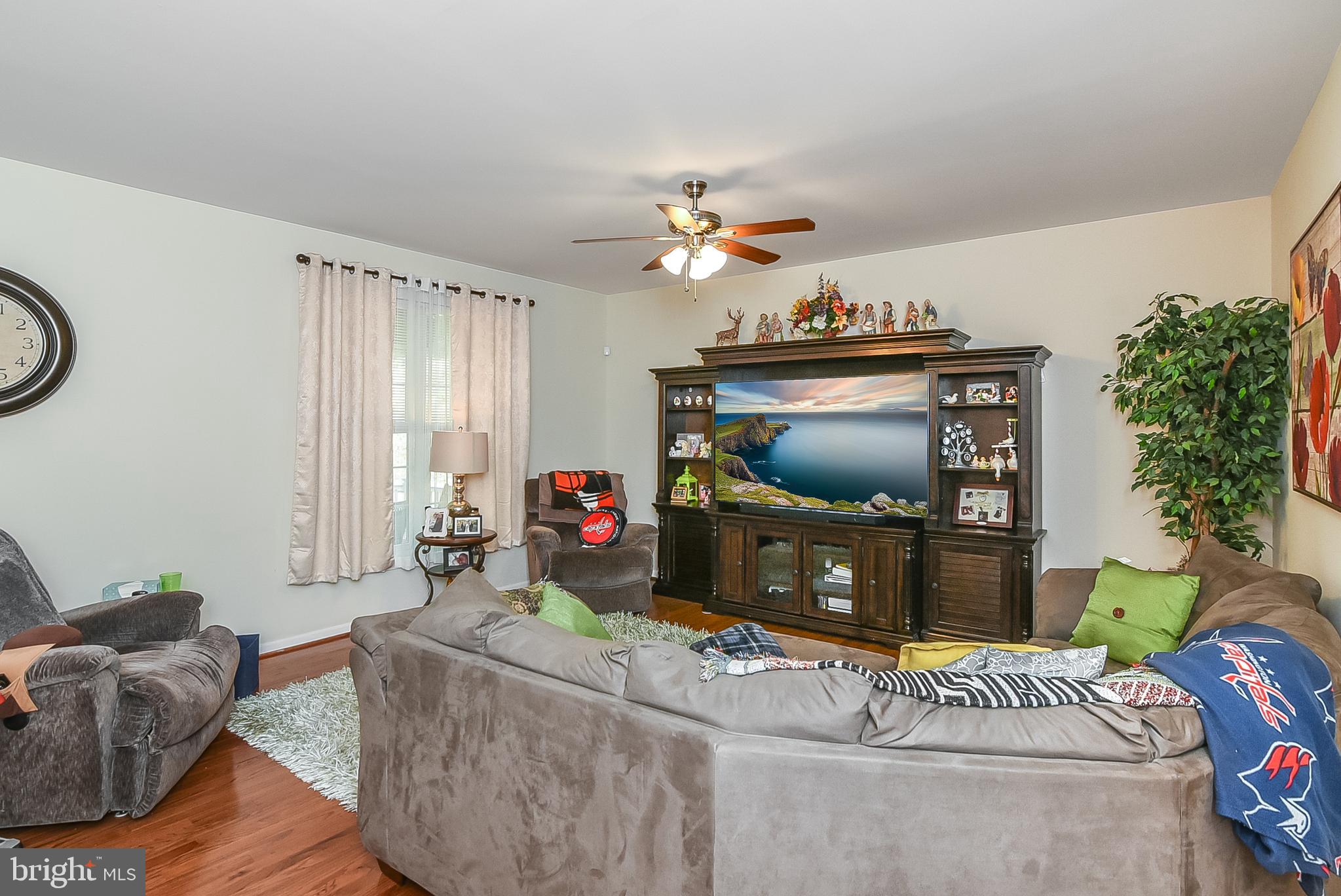 PRESIDENTIAL LAKES - Residential