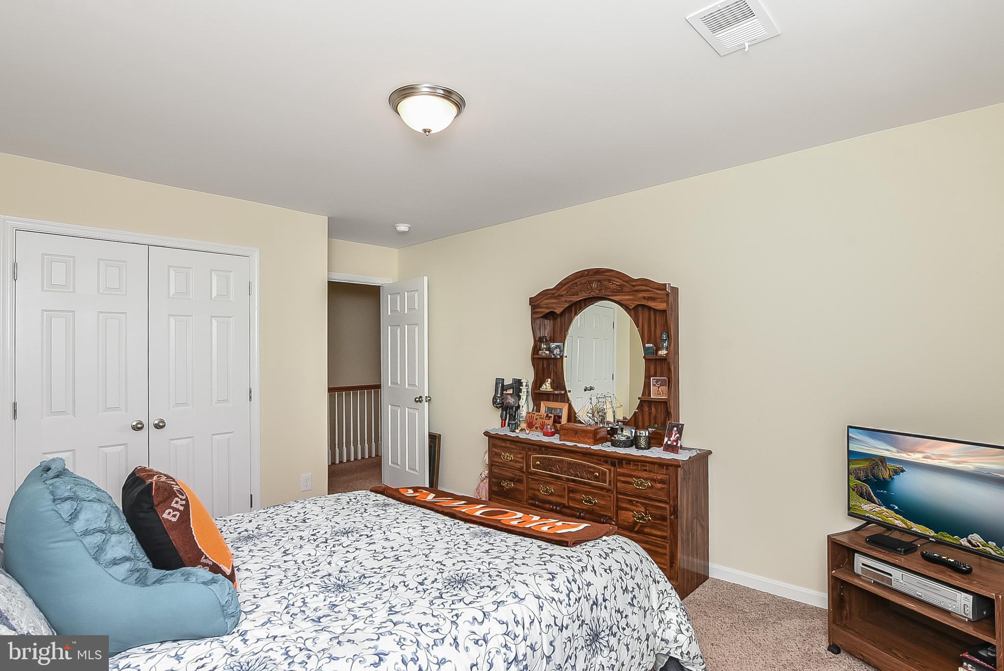 PRESIDENTIAL LAKES - Residential