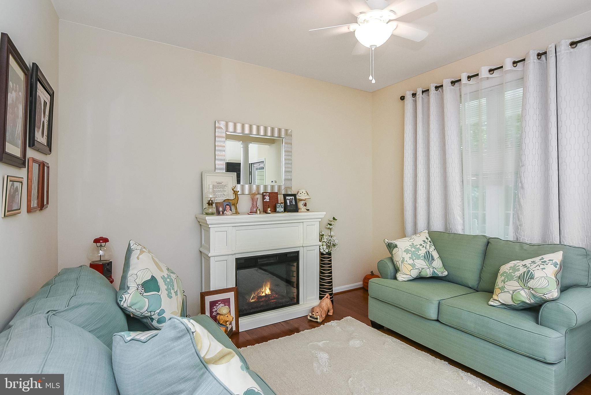 PRESIDENTIAL LAKES - Residential
