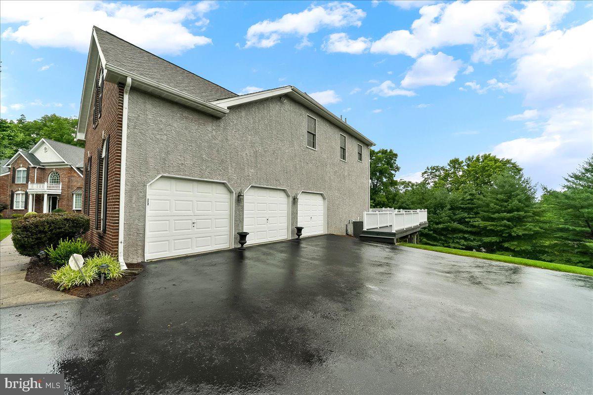 GARNET VALLEY WOODS - Residential