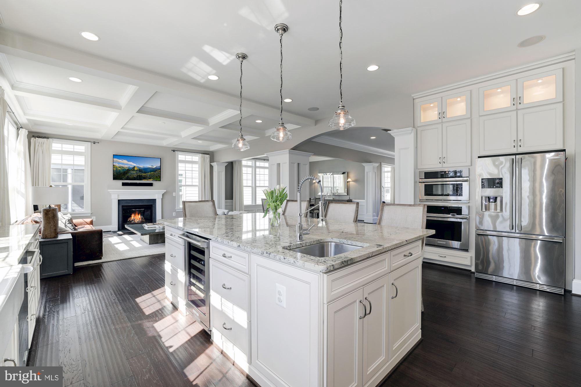 MANOR RIDGE - Residential