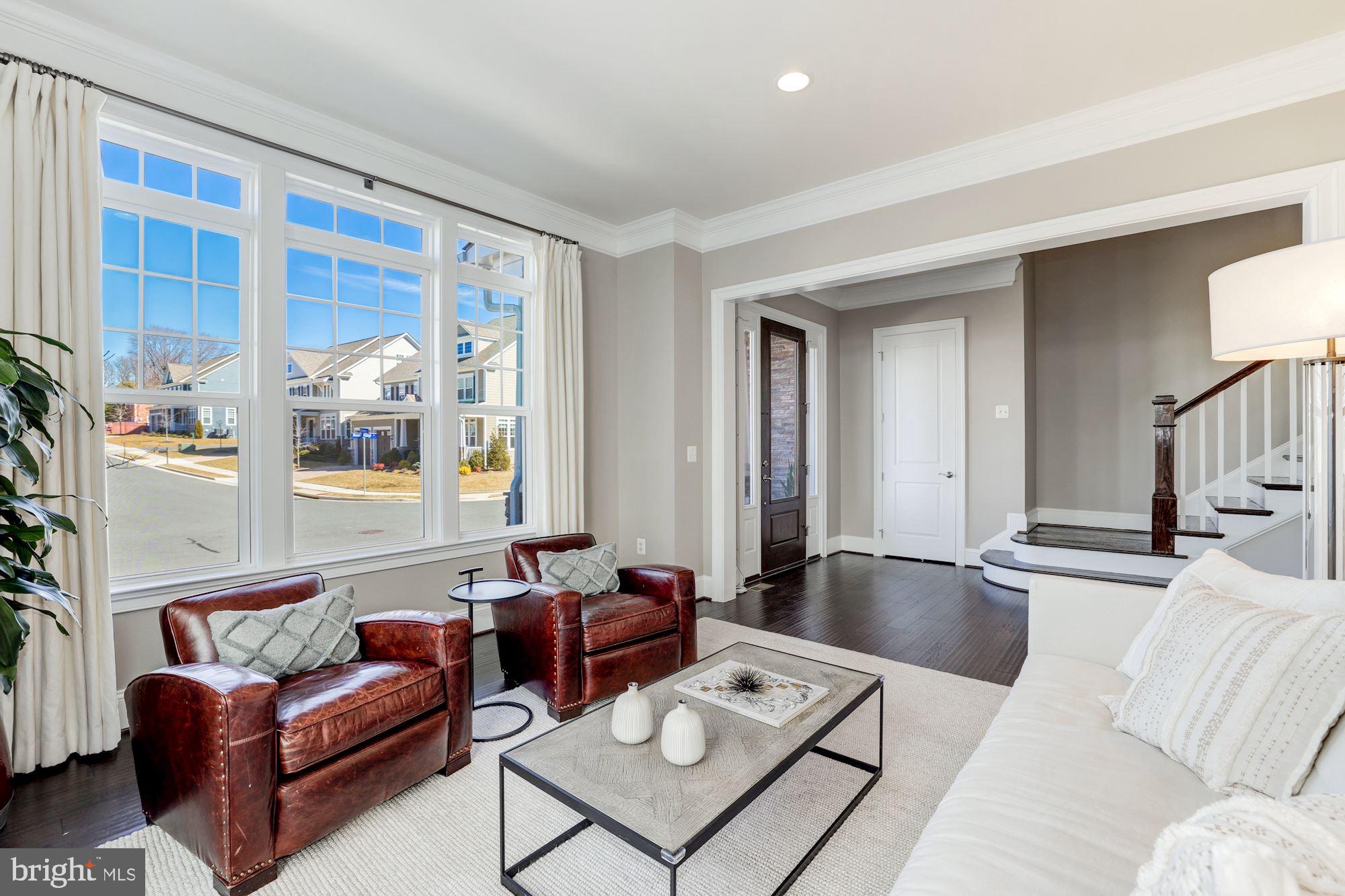MANOR RIDGE - Residential