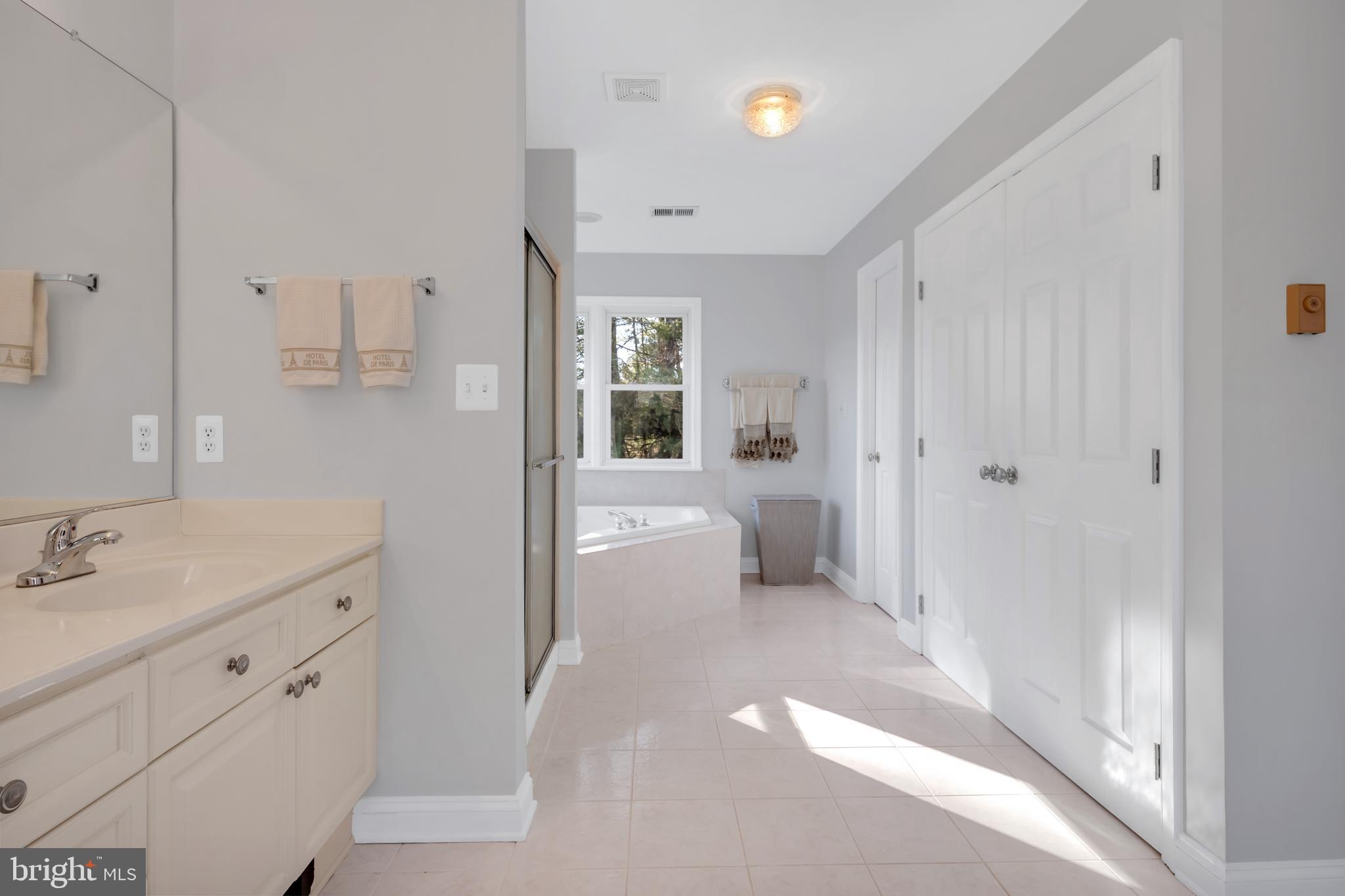 HAWTHORNE - Residential