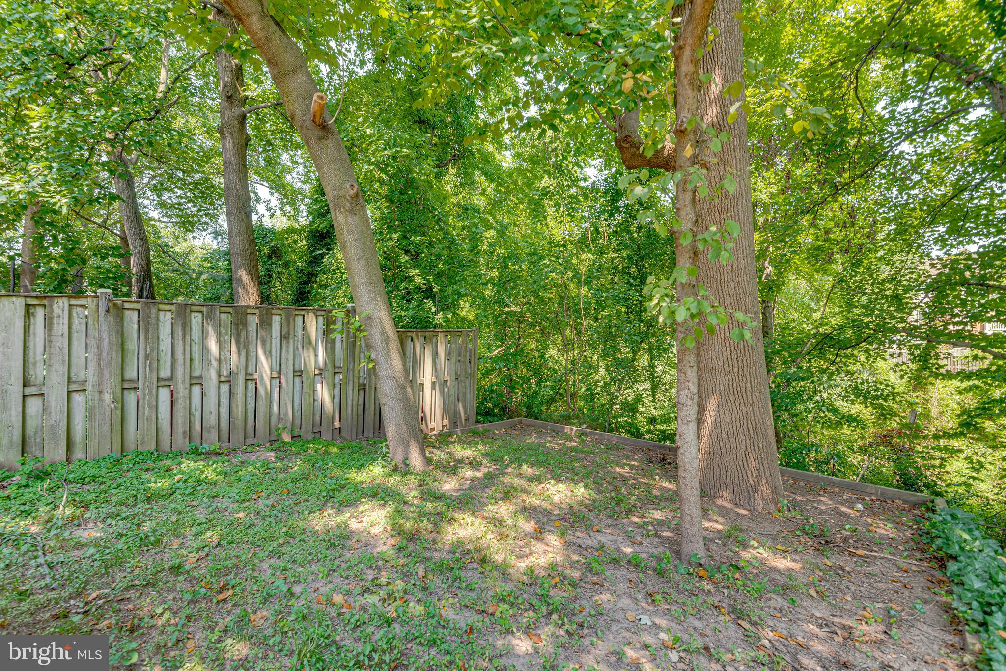 ELIZABETHS LANDING - Residential