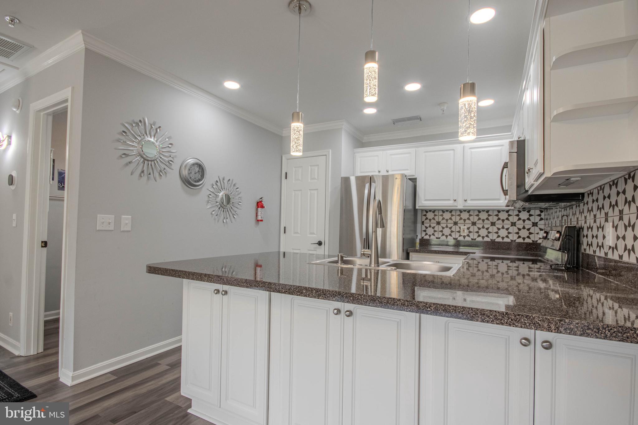 AVALON RETIREMENT COMM - Residential